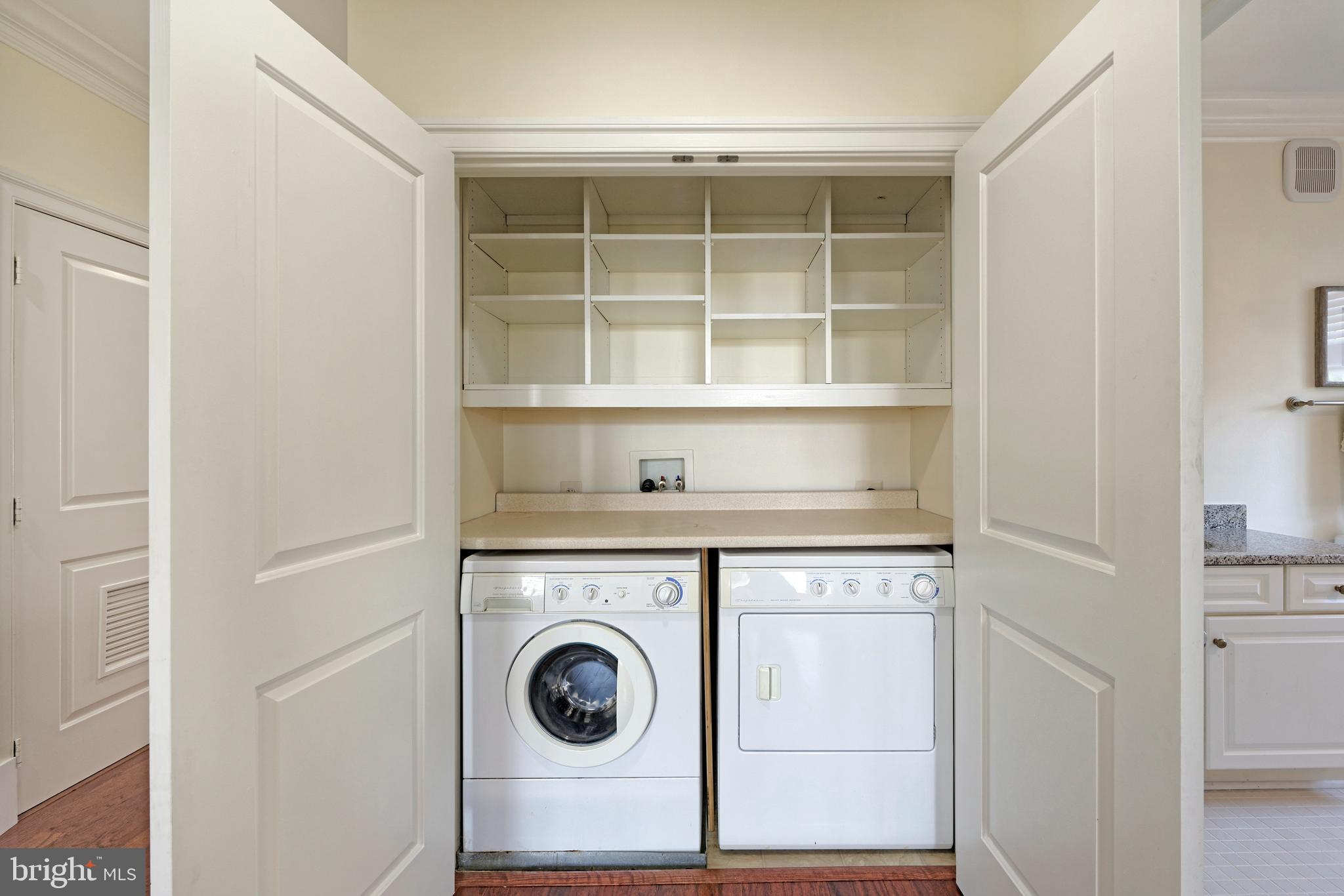 LIBERTY ROW - Residential