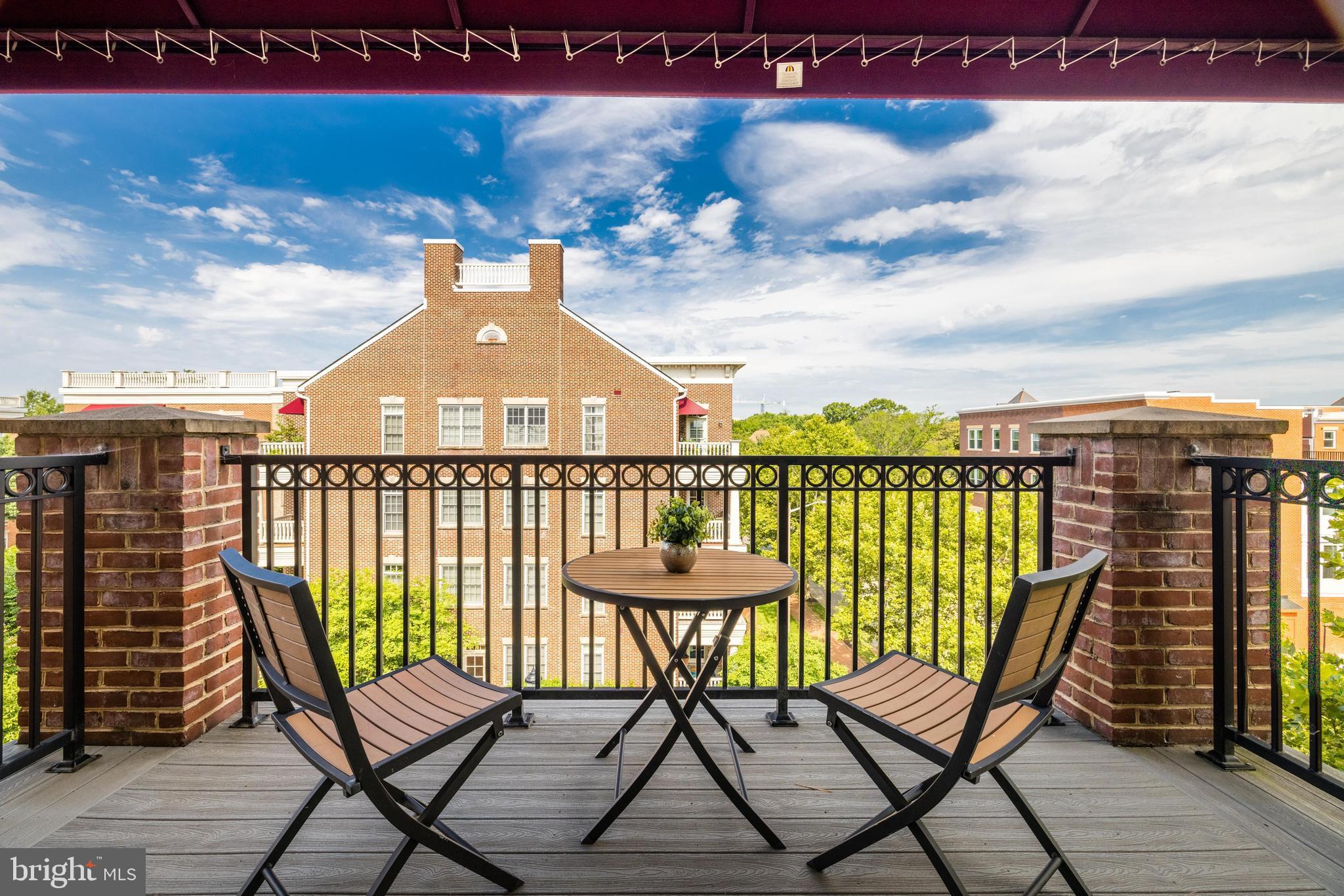 LIBERTY ROW - Residential