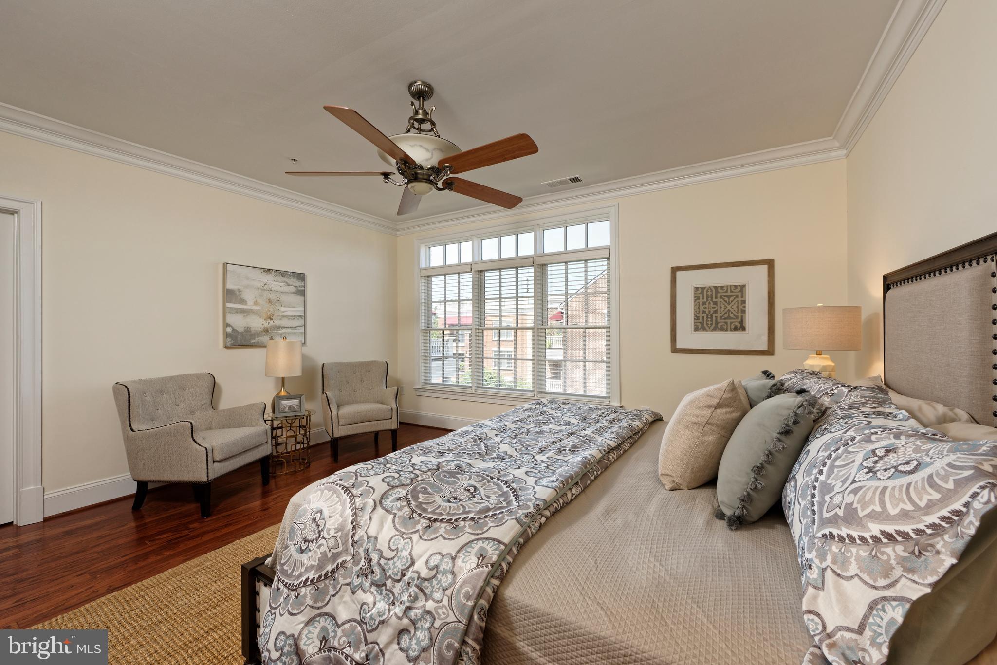 LIBERTY ROW - Residential