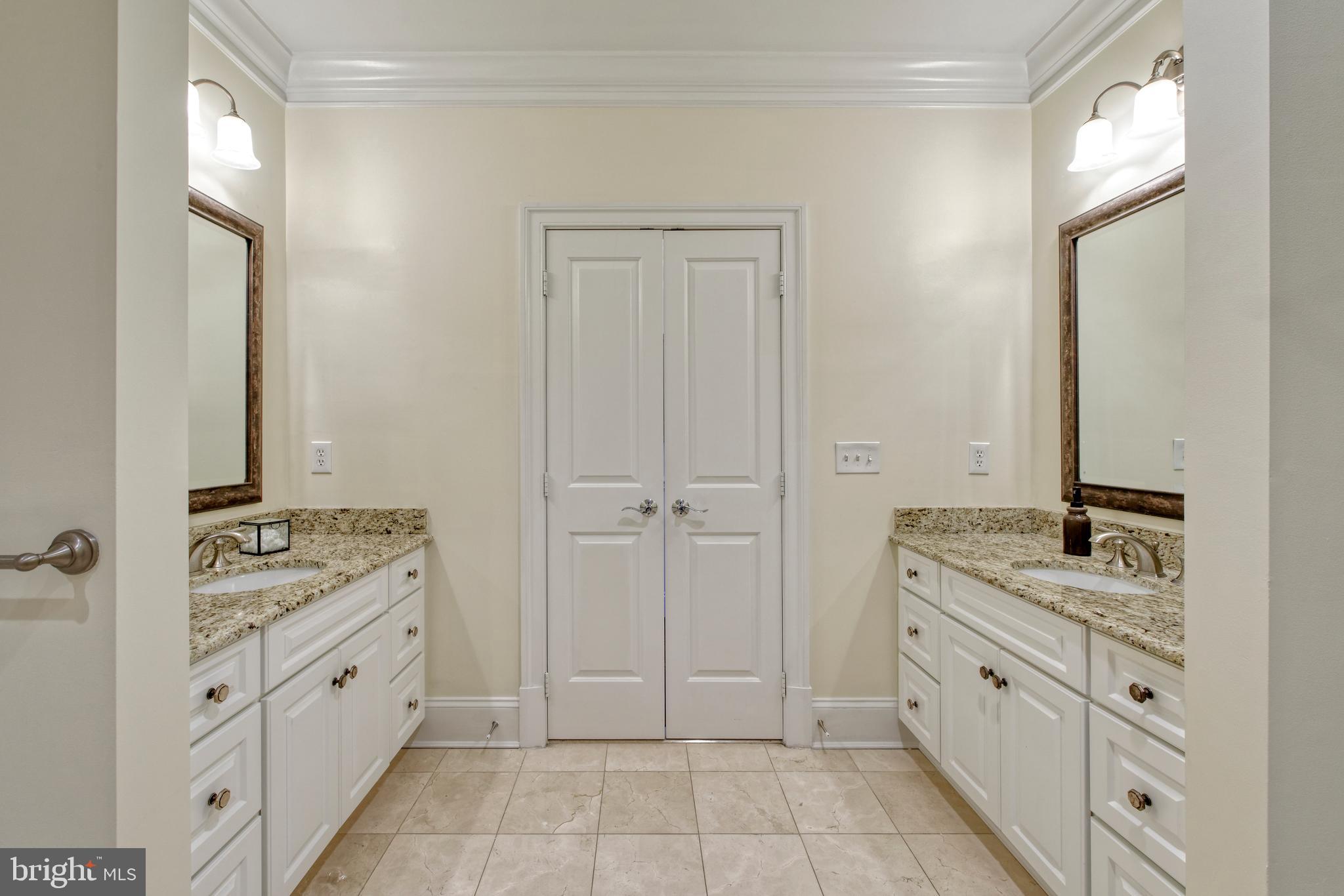 LIBERTY ROW - Residential