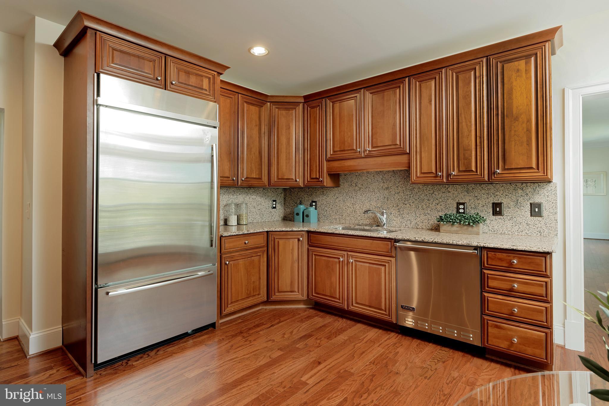 LIBERTY ROW - Residential