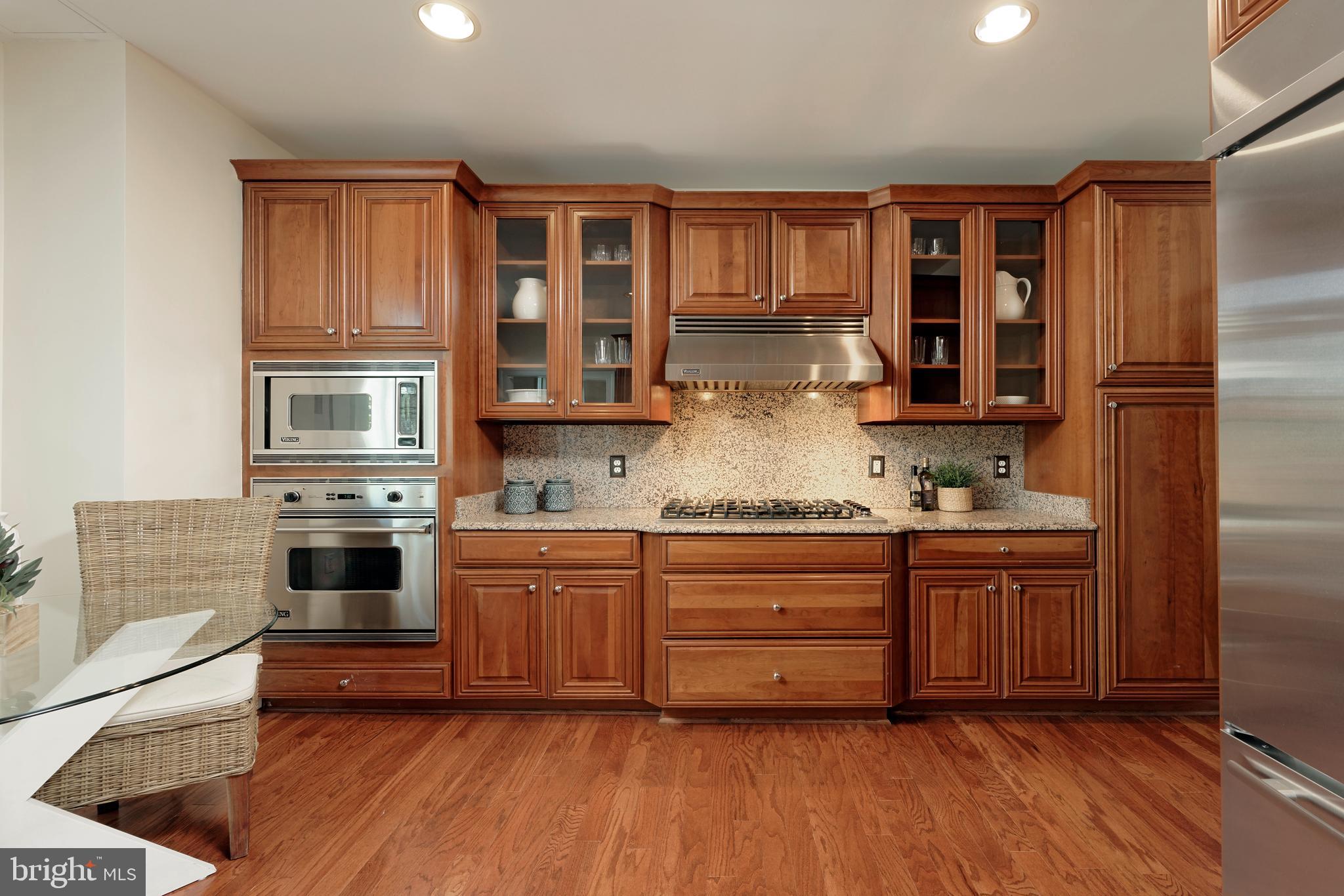 LIBERTY ROW - Residential