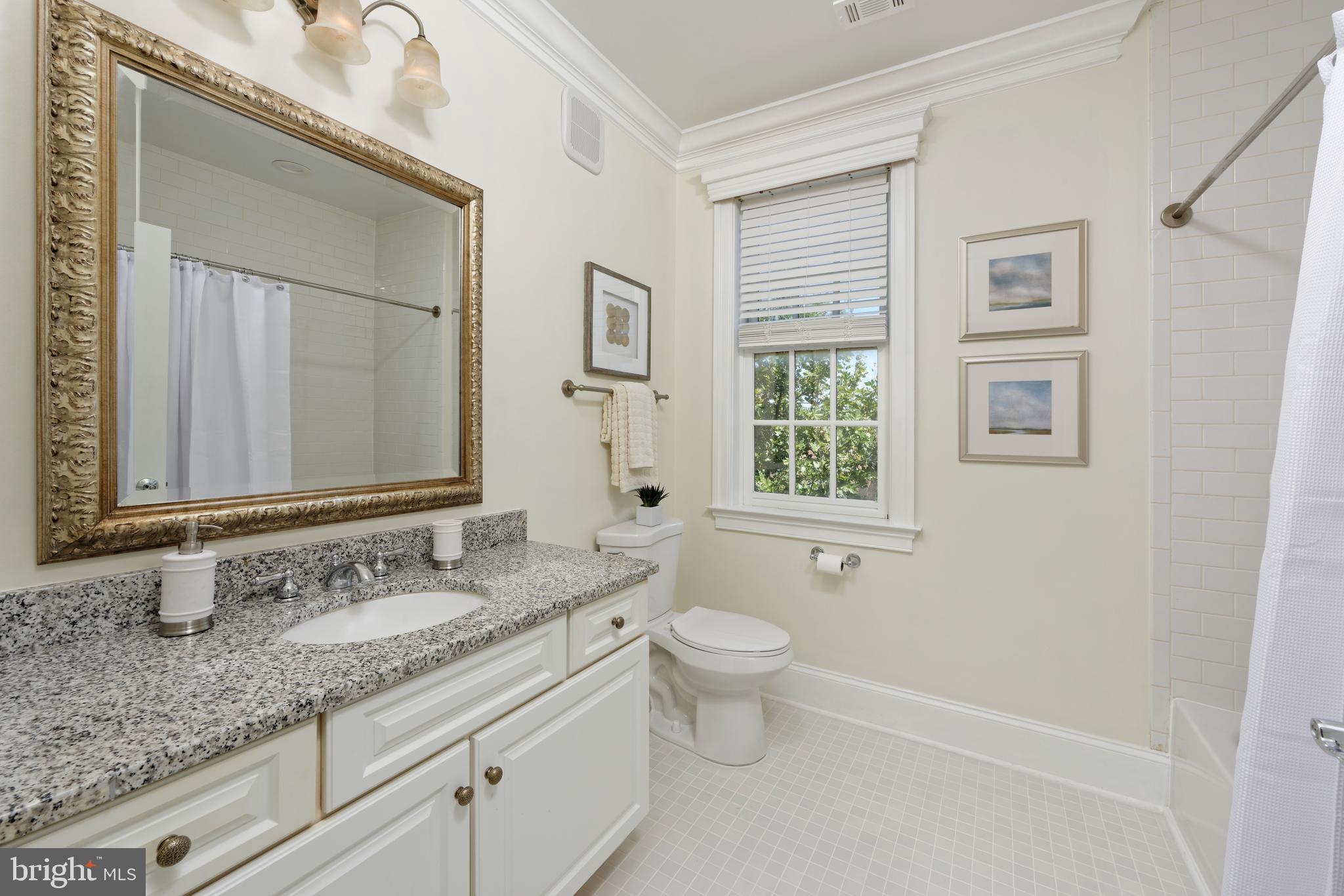 LIBERTY ROW - Residential