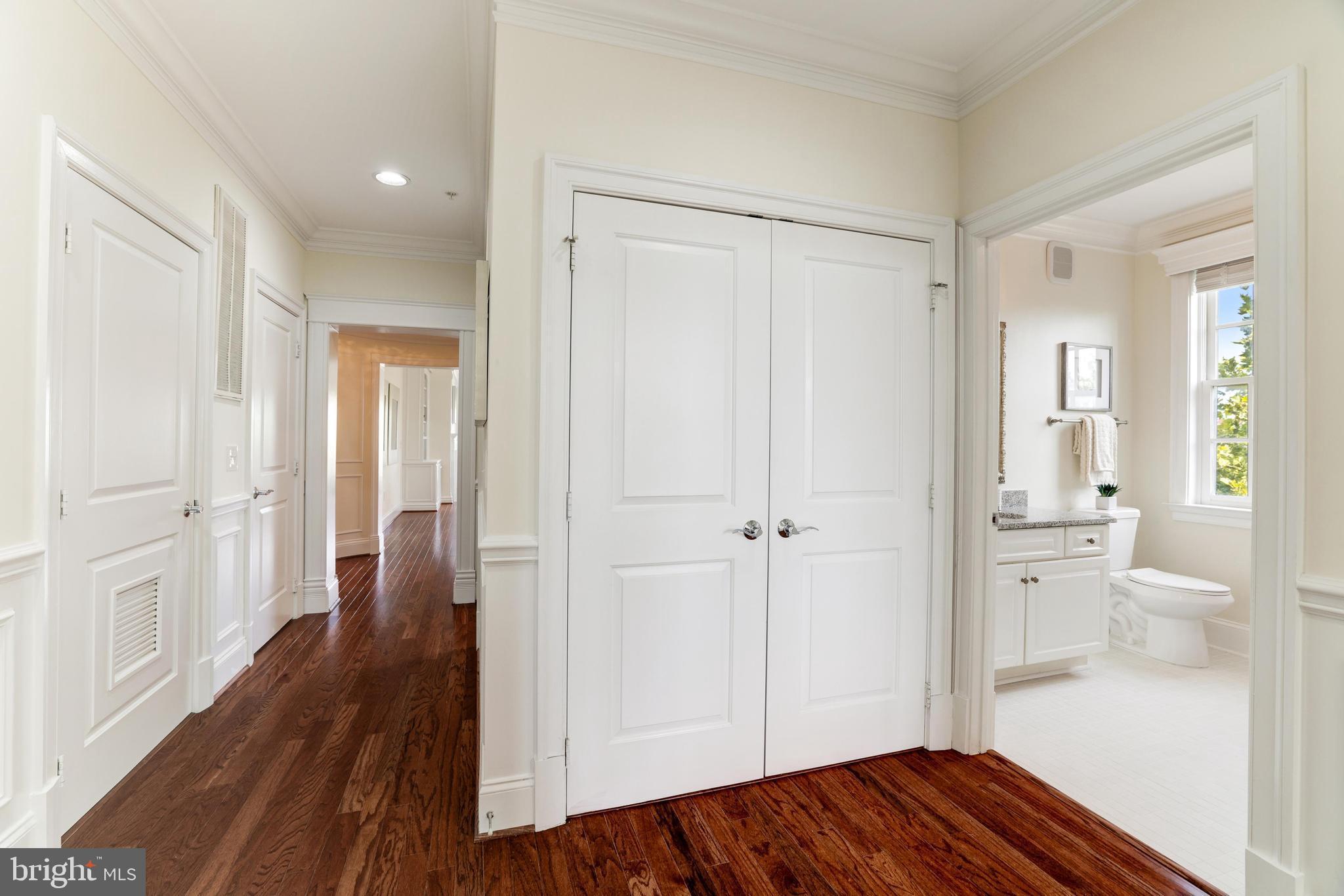 LIBERTY ROW - Residential