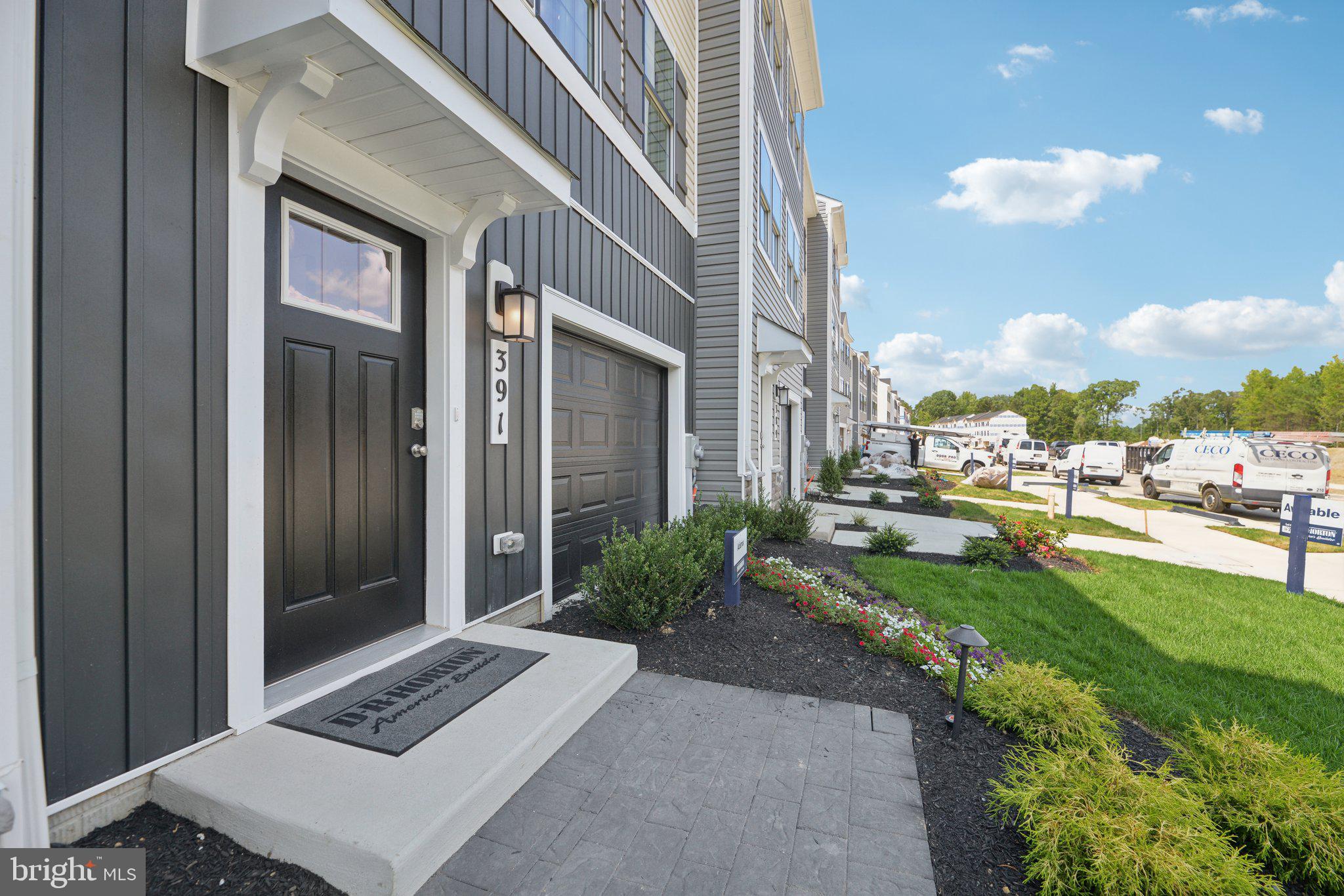 PINEGROVE - Residential