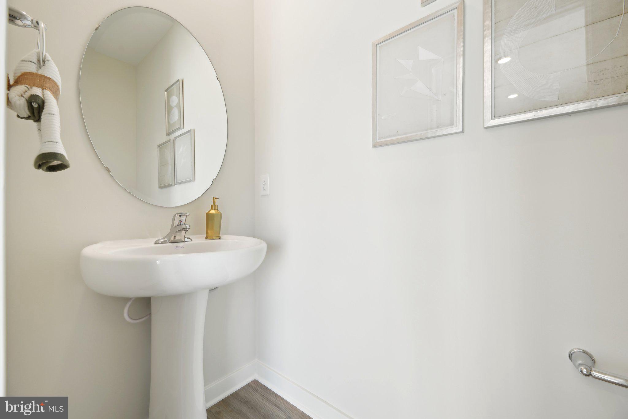 PINEGROVE - Residential