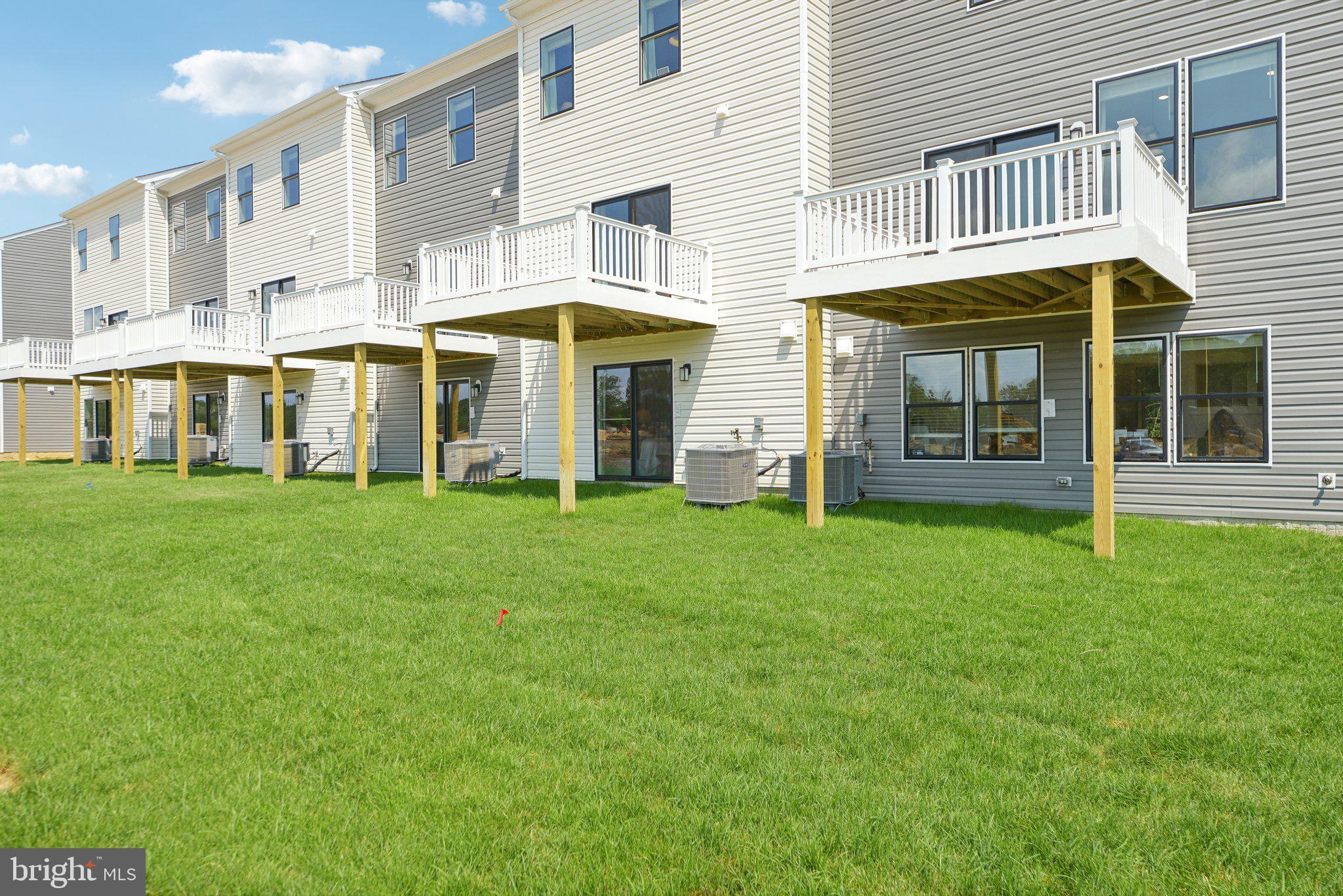 PINEGROVE - Residential