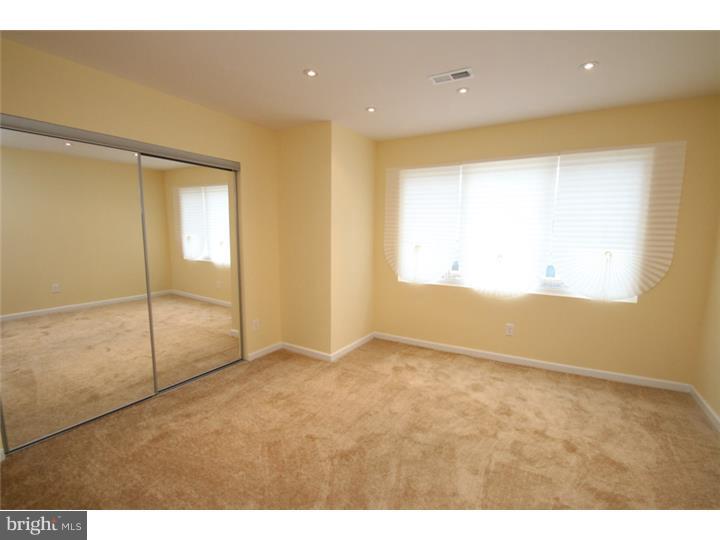 OAK LANE - Residential