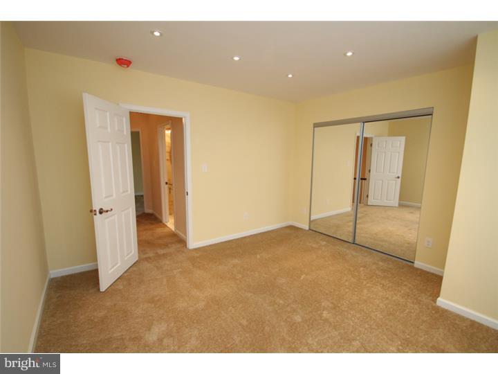 OAK LANE - Residential