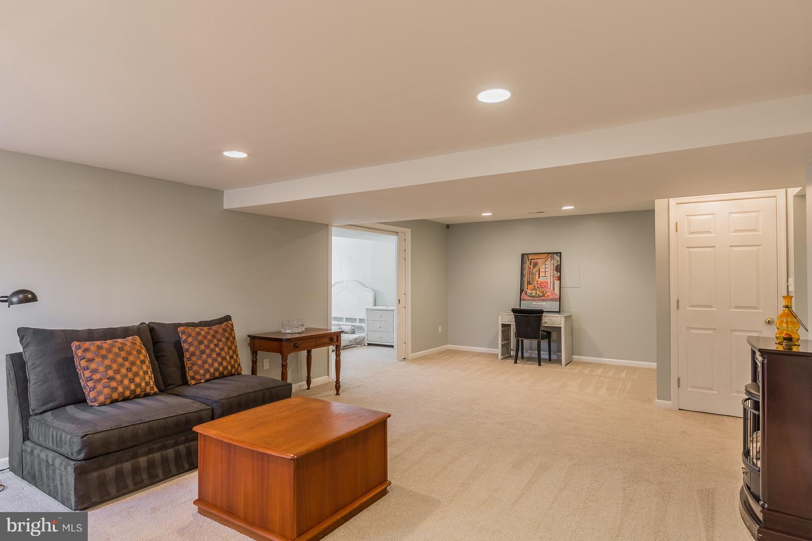 OAK MARR COURTS - Residential