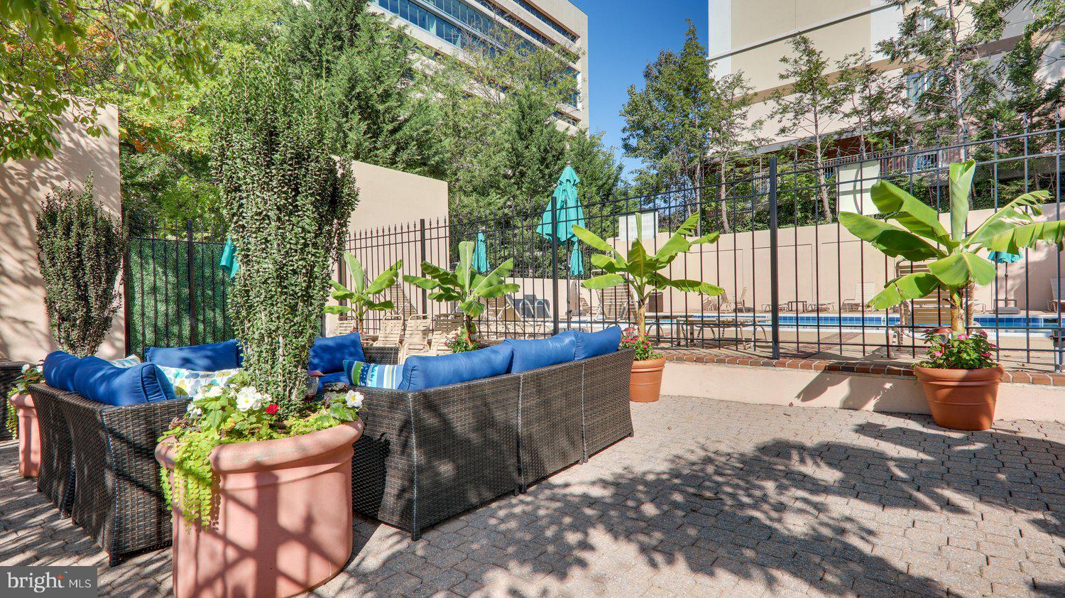 1301 N COURTHOUSE ROAD 1612