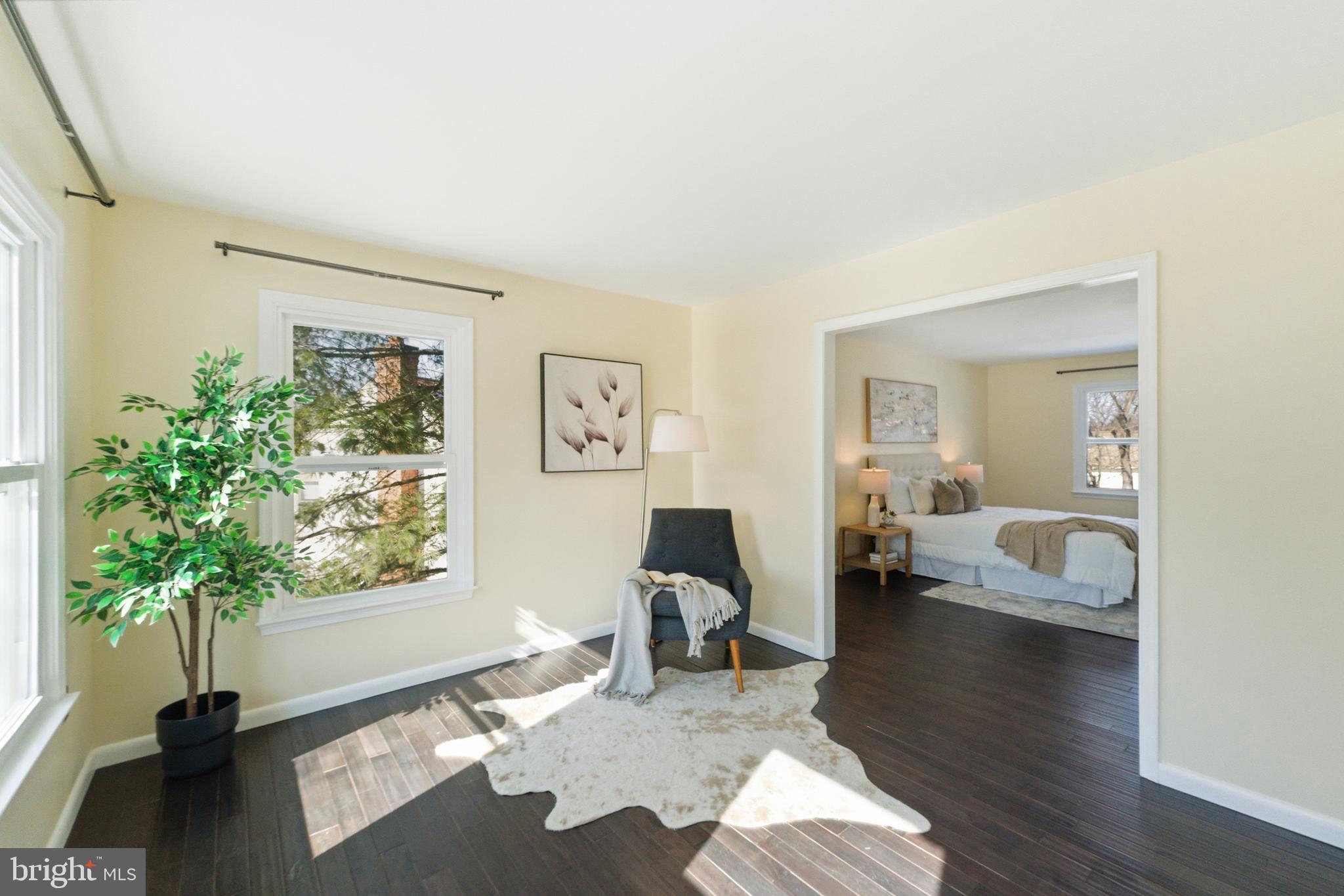 SHERWOOD FOREST MANOR - Residential