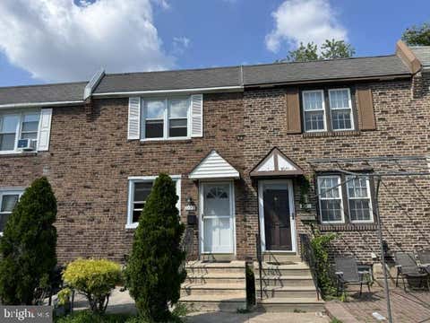 Townhouse For Sale - 1123 Tremont Drive<br/> Delaware County, GLENOLDEN, PA 19036