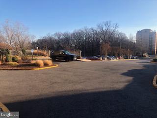 PRESIDENTIAL TOWERS - Residential