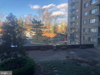 PRESIDENTIAL TOWERS - Residential