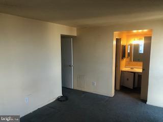 PRESIDENTIAL TOWERS - Residential