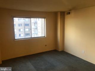 PRESIDENTIAL TOWERS - Residential