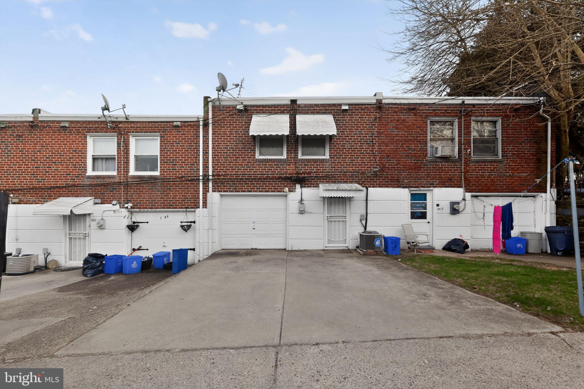 MAYFAIR (EAST) - Residential