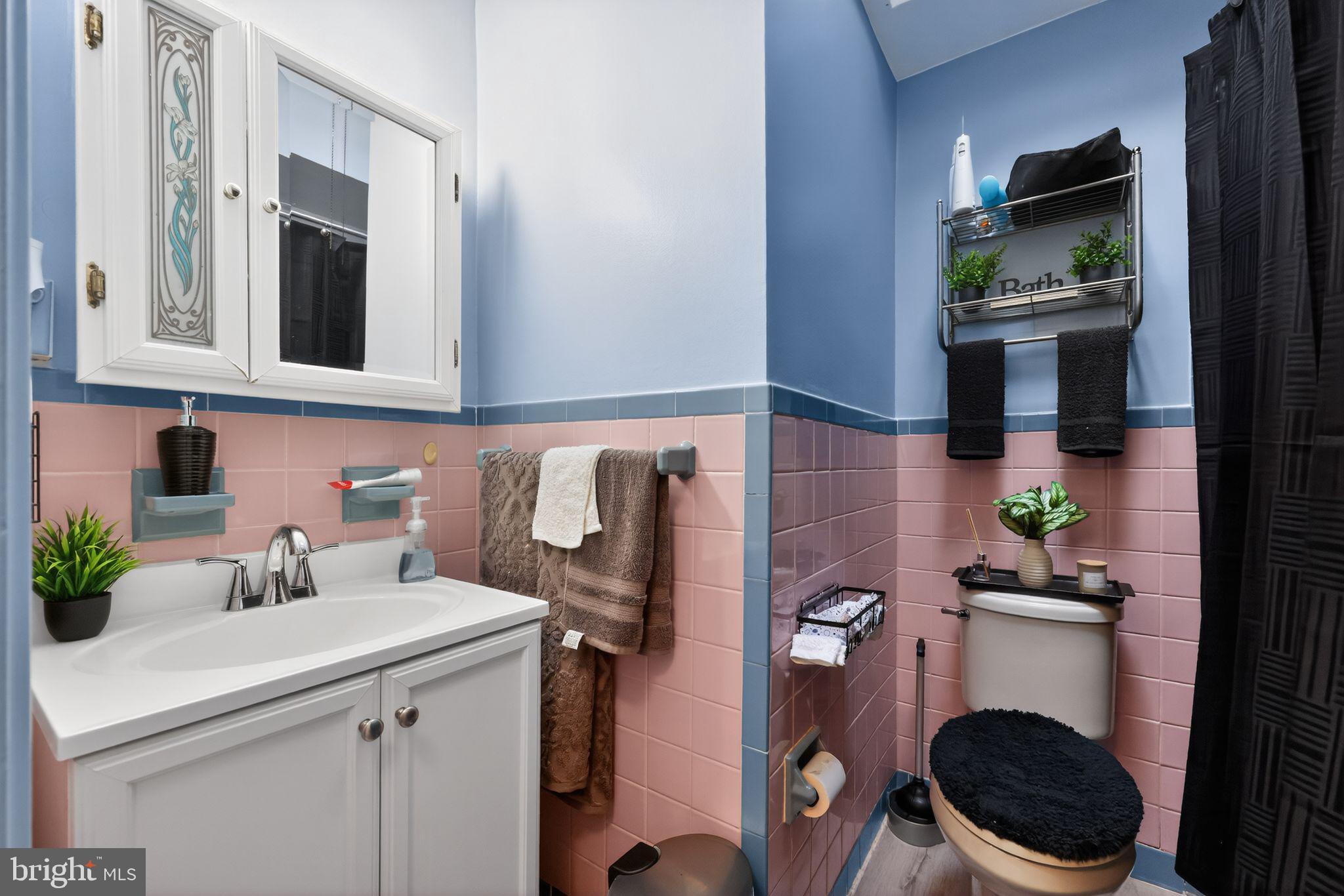 MAYFAIR (EAST) - Residential