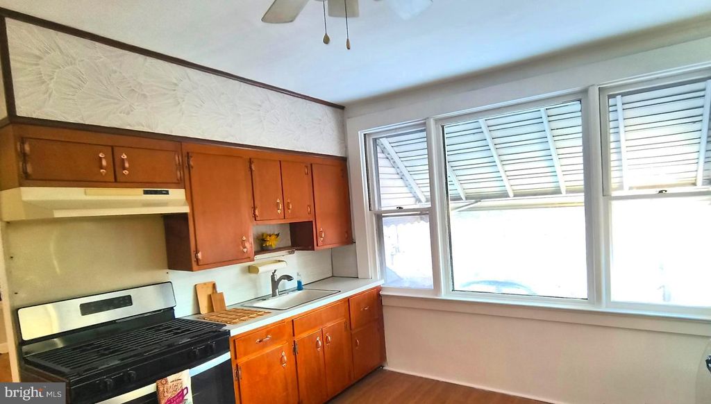 Photo of 7330 Palmetto Street, PHILADELPHIA, PA 19111 (MLS # PAPH2585188)