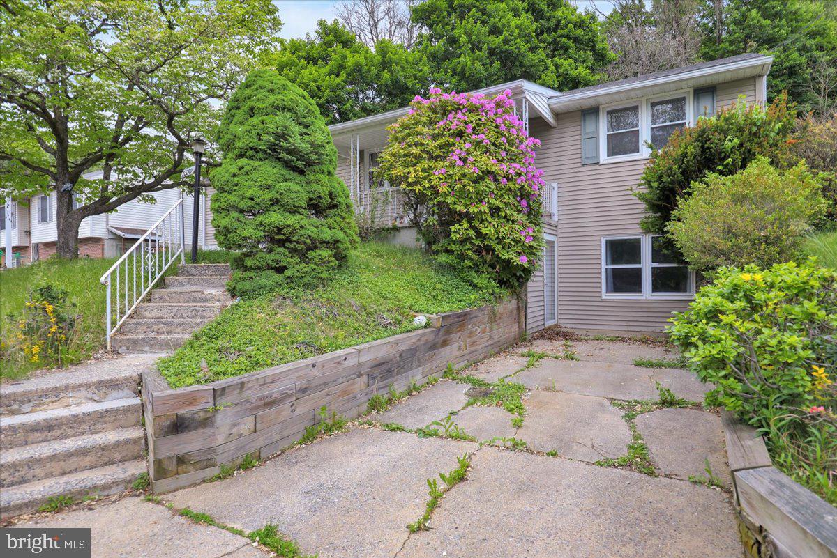 1530 KRAMER AVENUE