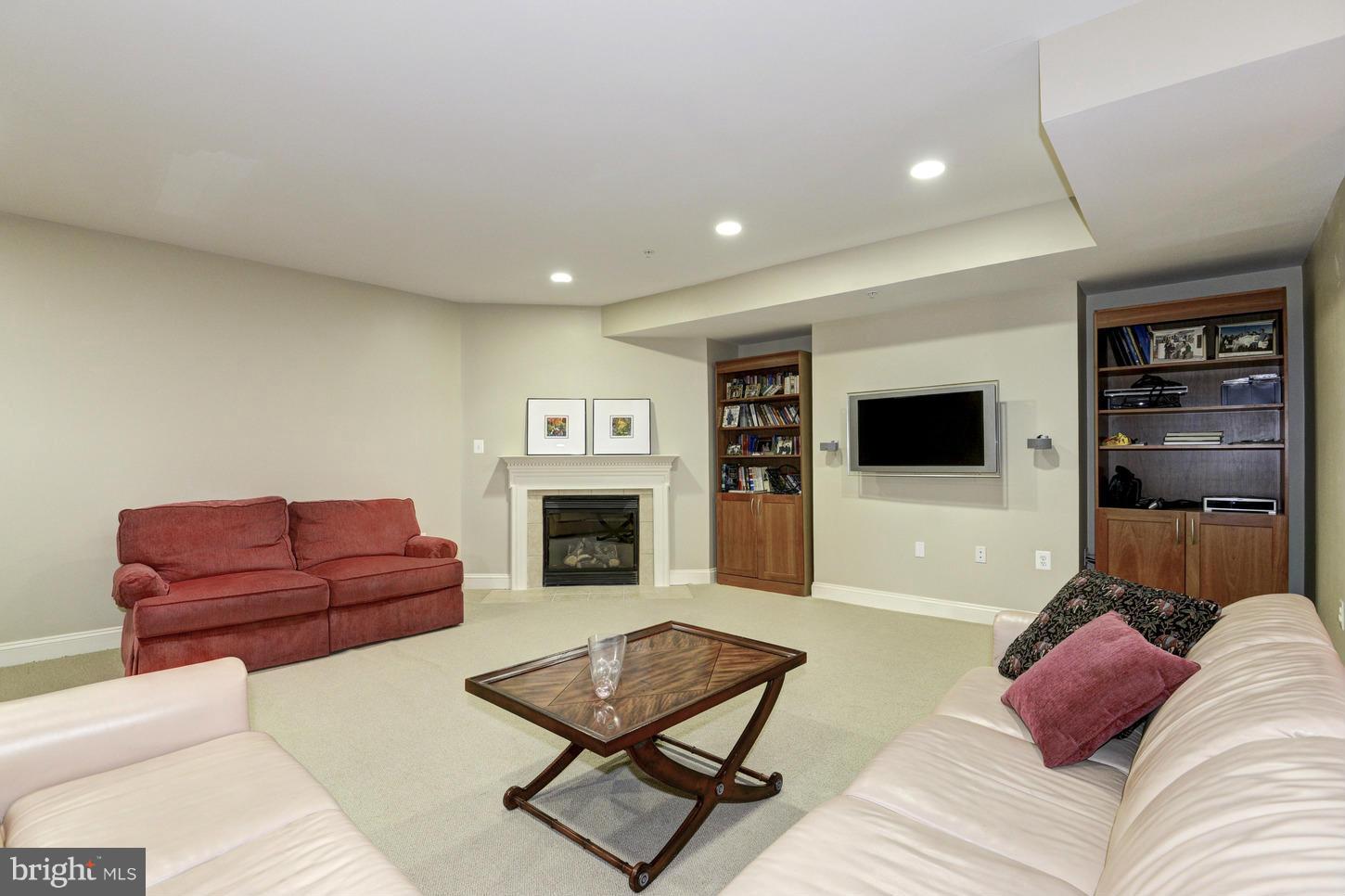 LANDON WOODS - Residential