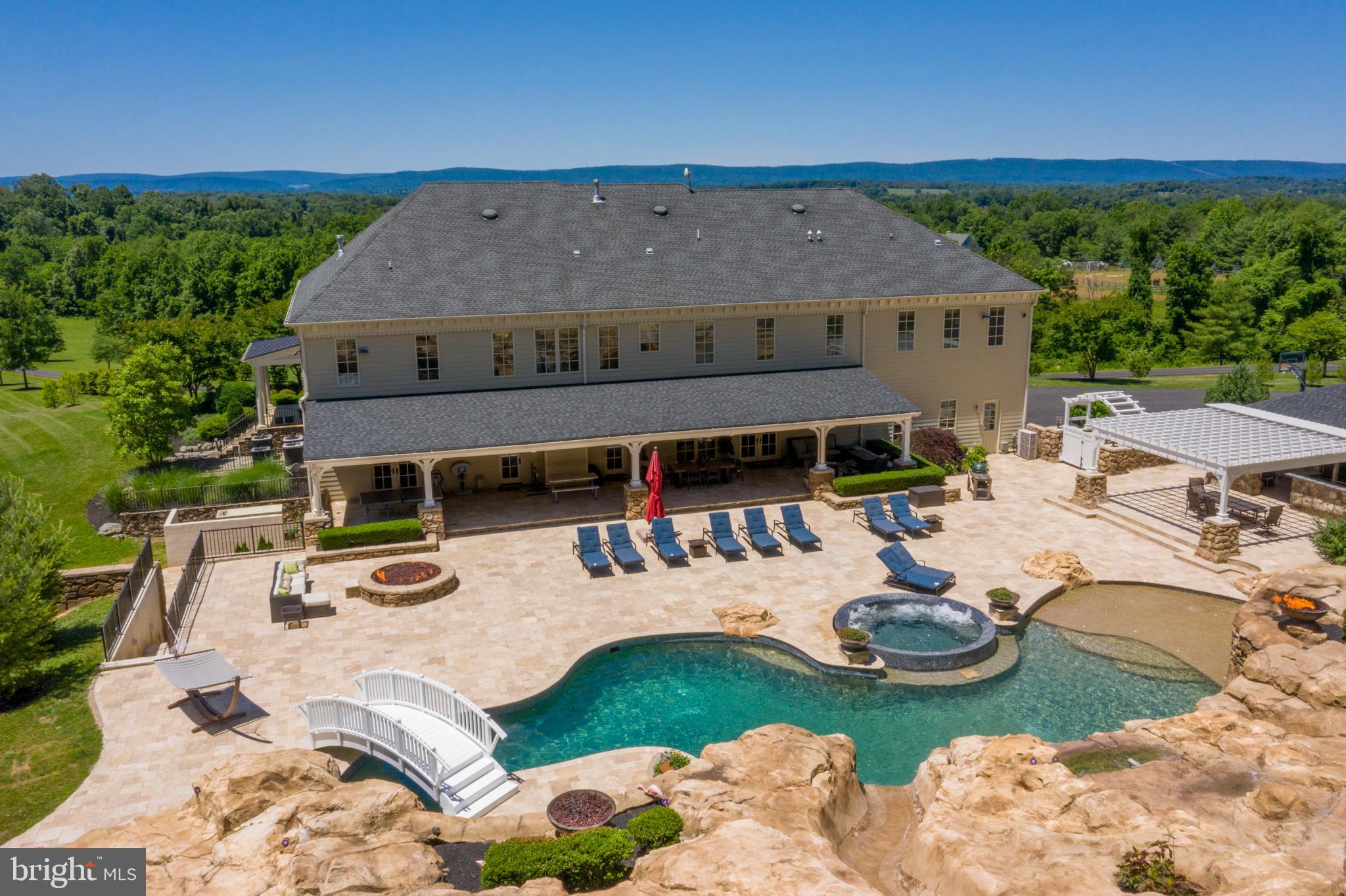 MELROSE FARM - Residential