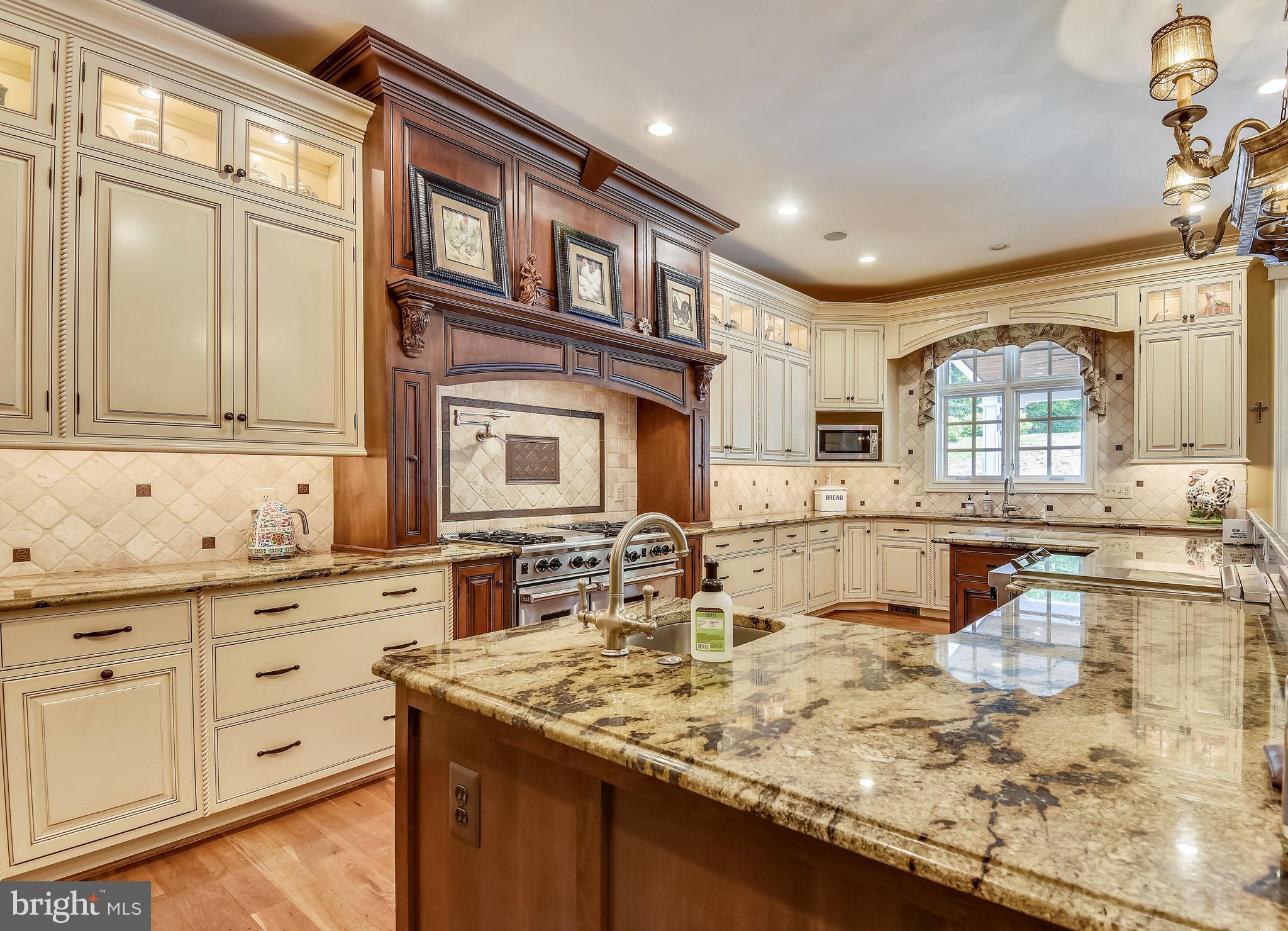 MELROSE FARM - Residential