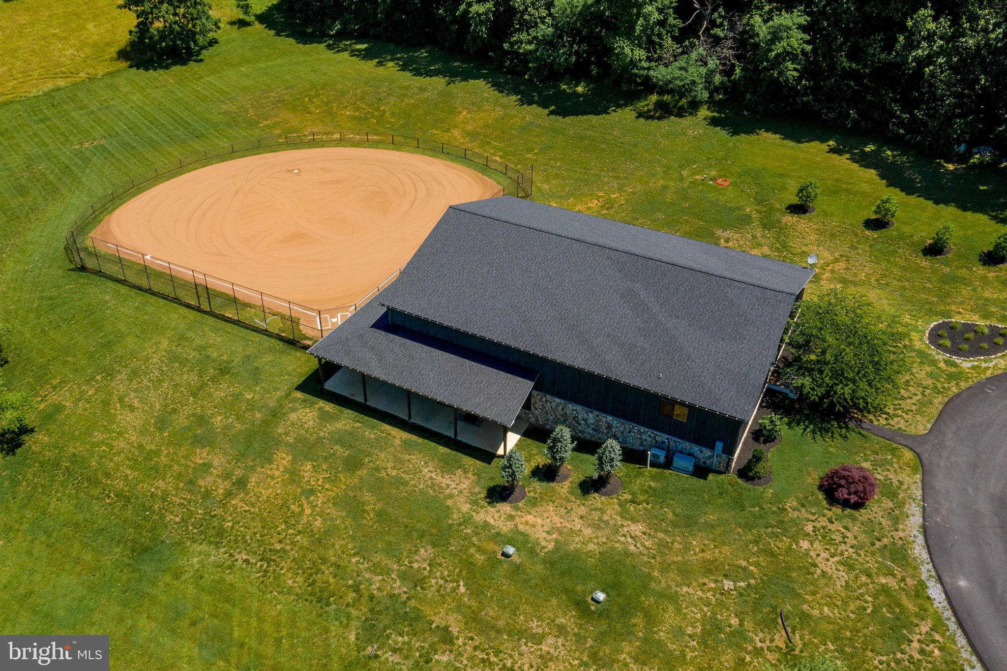 MELROSE FARM - Residential