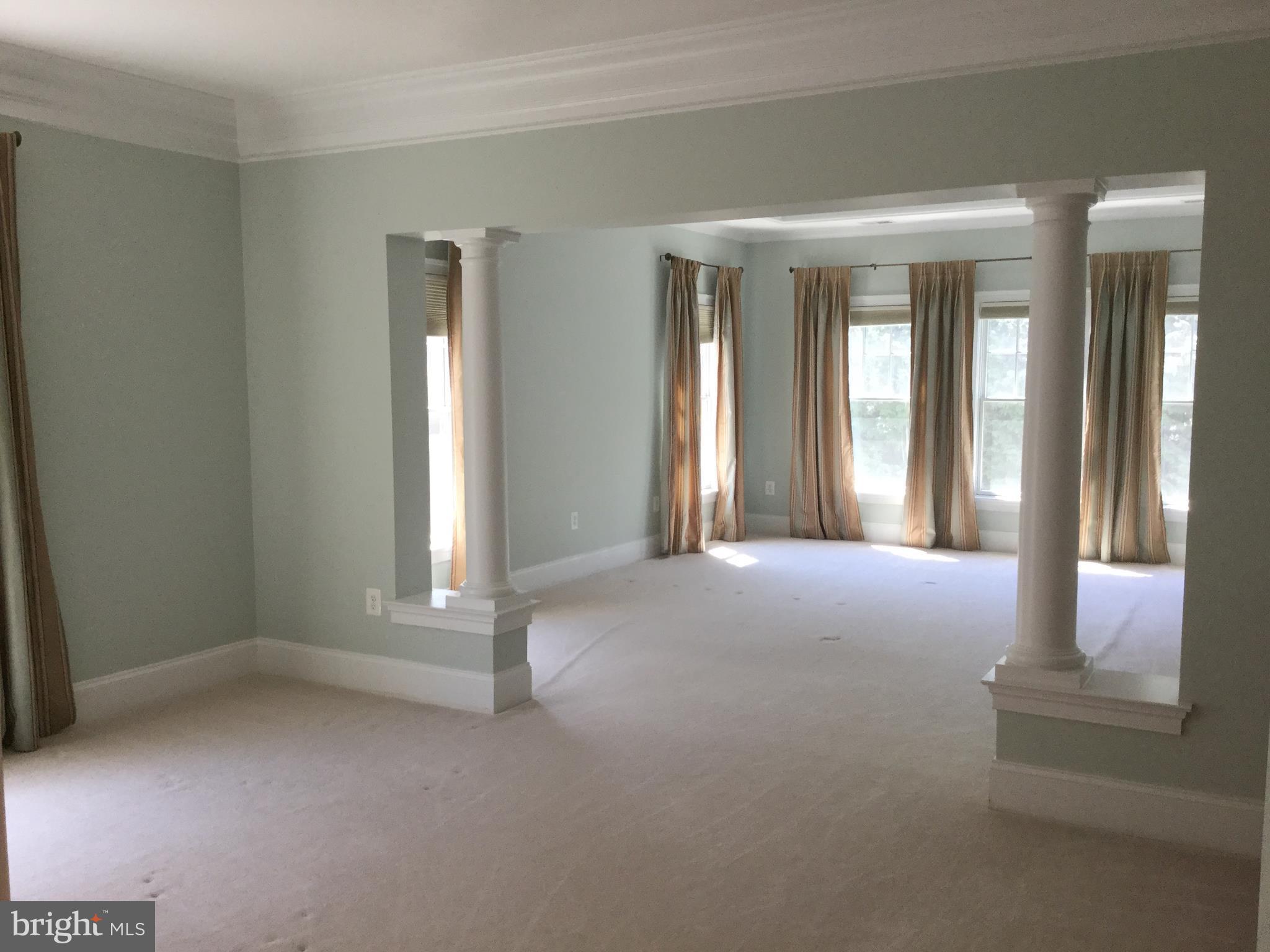 STOCKWELL MANOR - Residential Lease