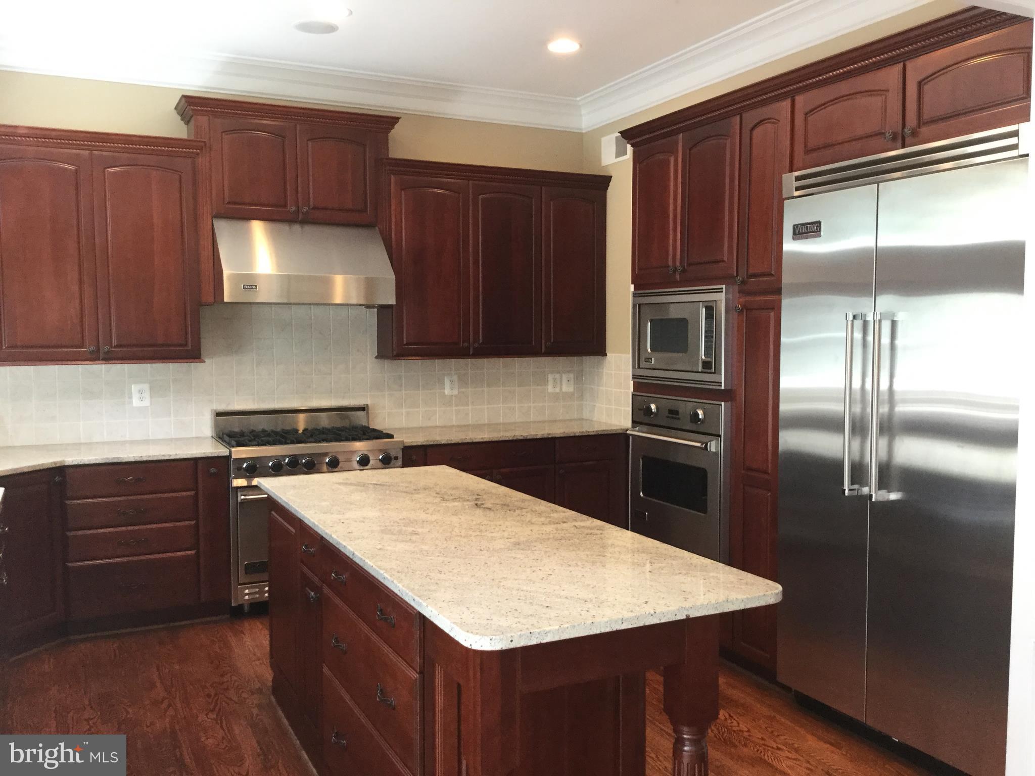 STOCKWELL MANOR - Residential Lease