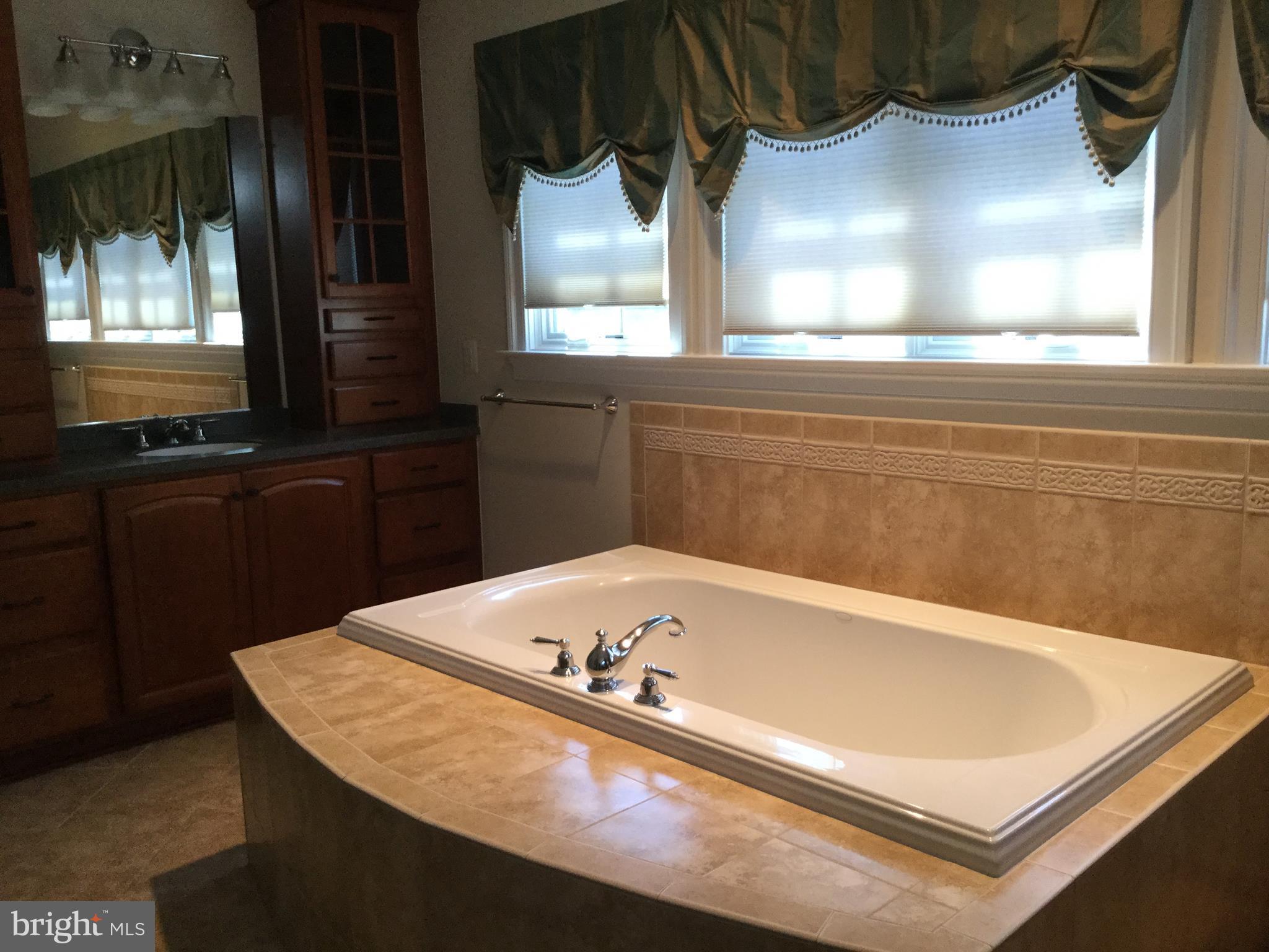 STOCKWELL MANOR - Residential Lease