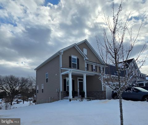 Photo of 1174 Woodmont Lane, CATASAUQUA, PA 18032 (MLS # PANH2009336)
