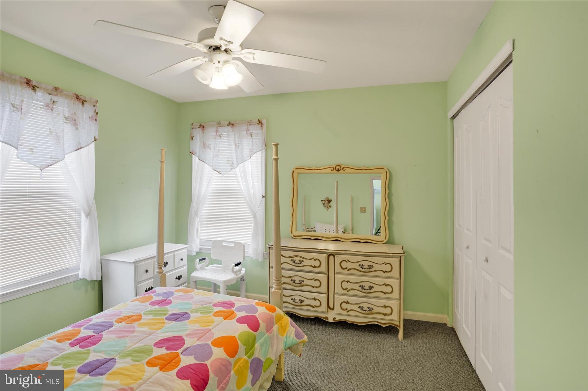 COUNTRY LANE - Residential