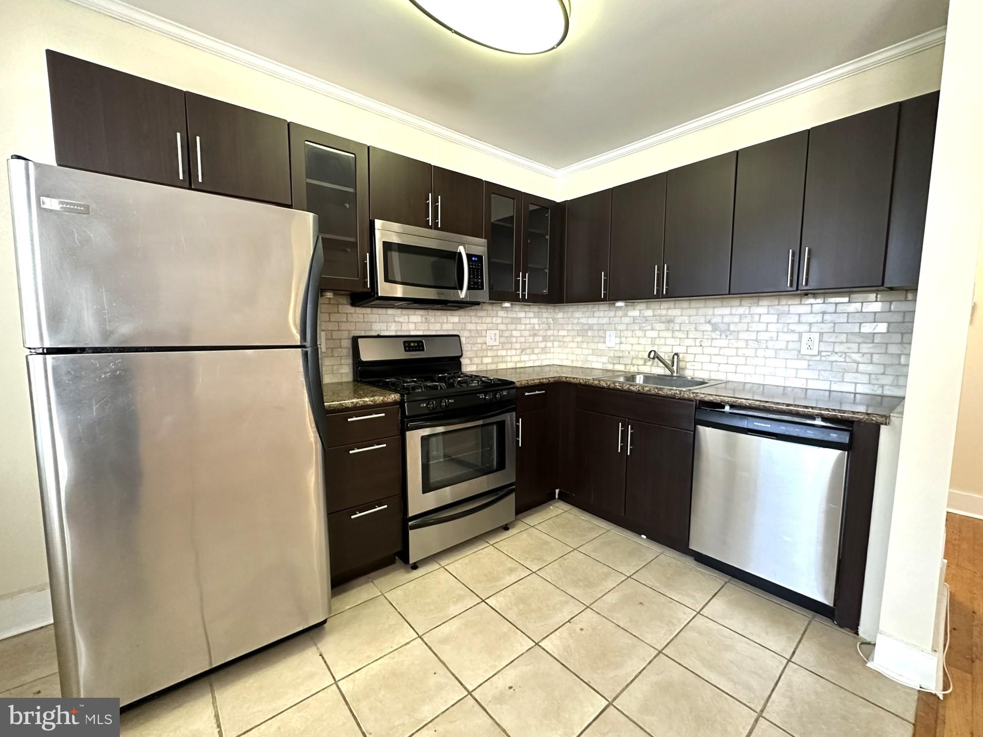 437 W SCHOOL HOUSE LANE B-04