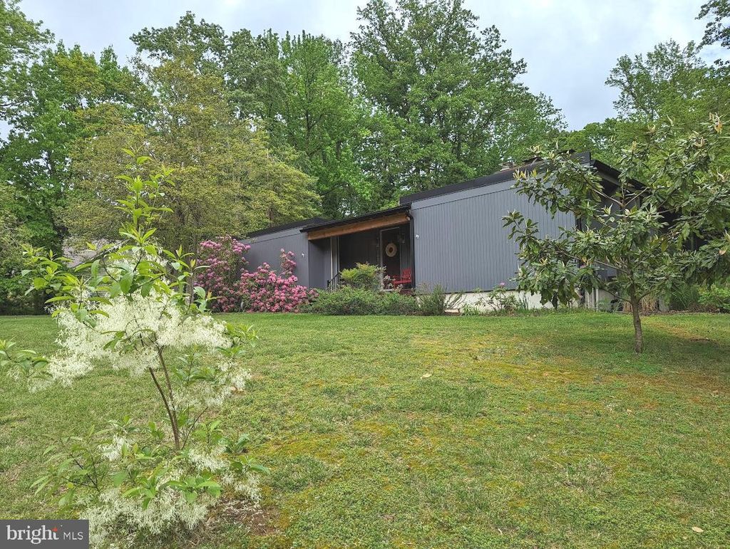 listing image 0