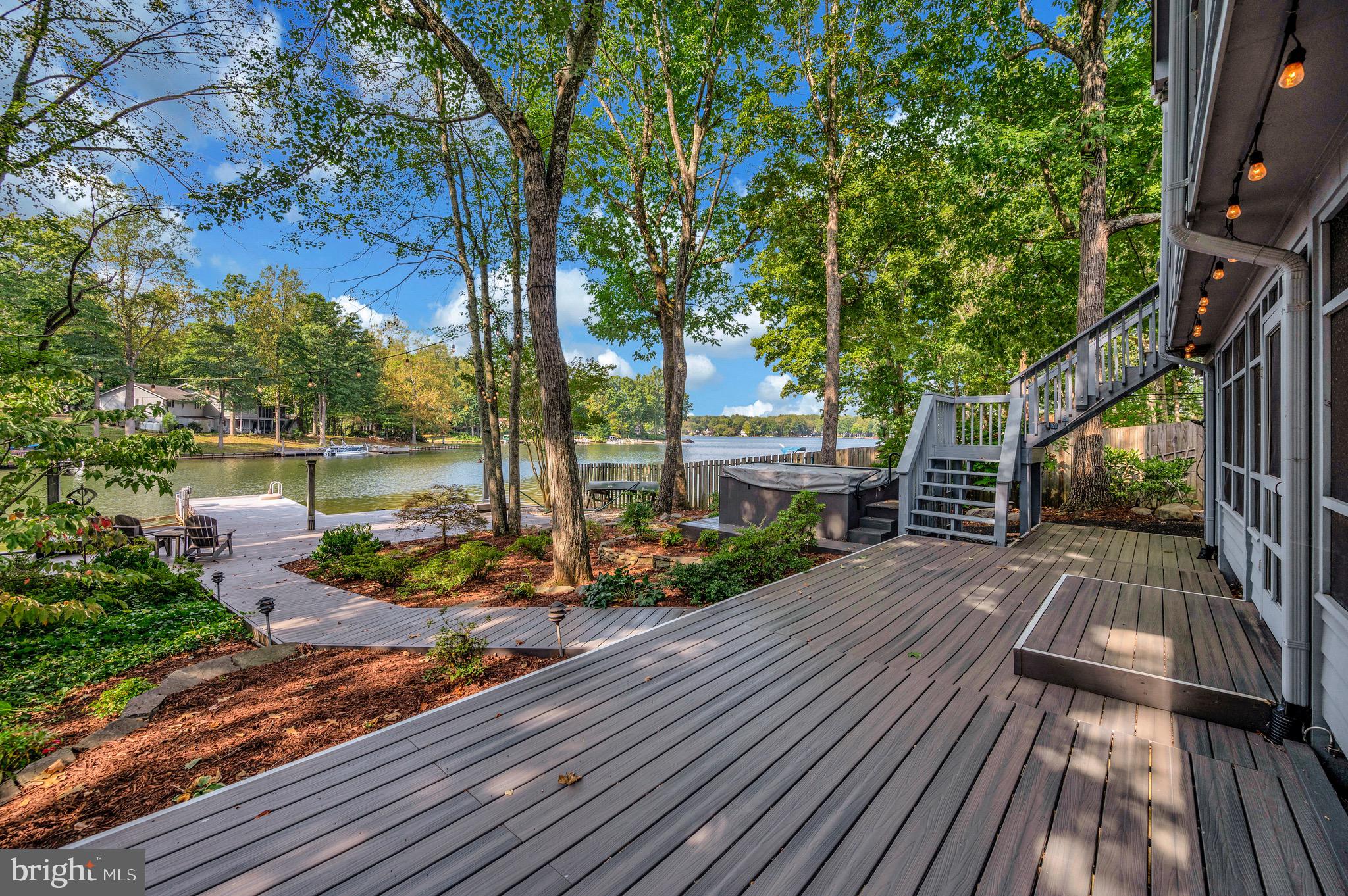 LAKE OF THE WOODS - Residential