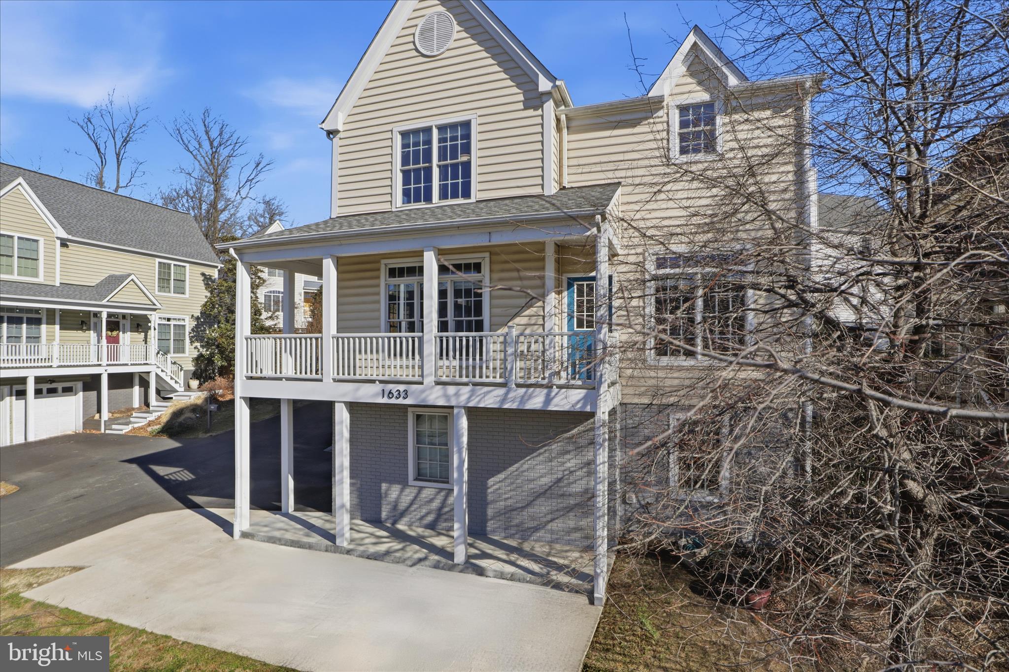 DOUGLAS PARK - Residential