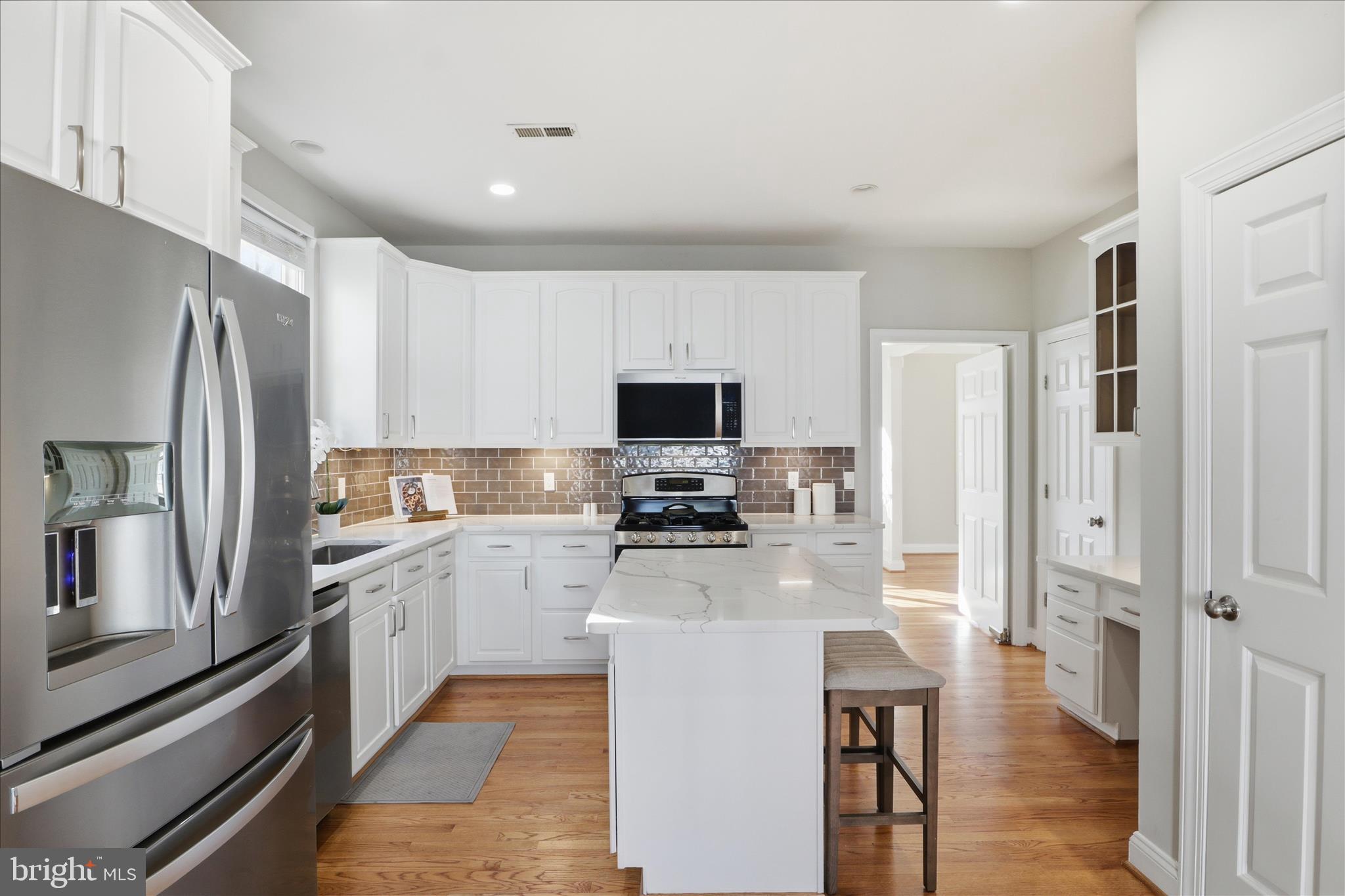 DOUGLAS PARK - Residential