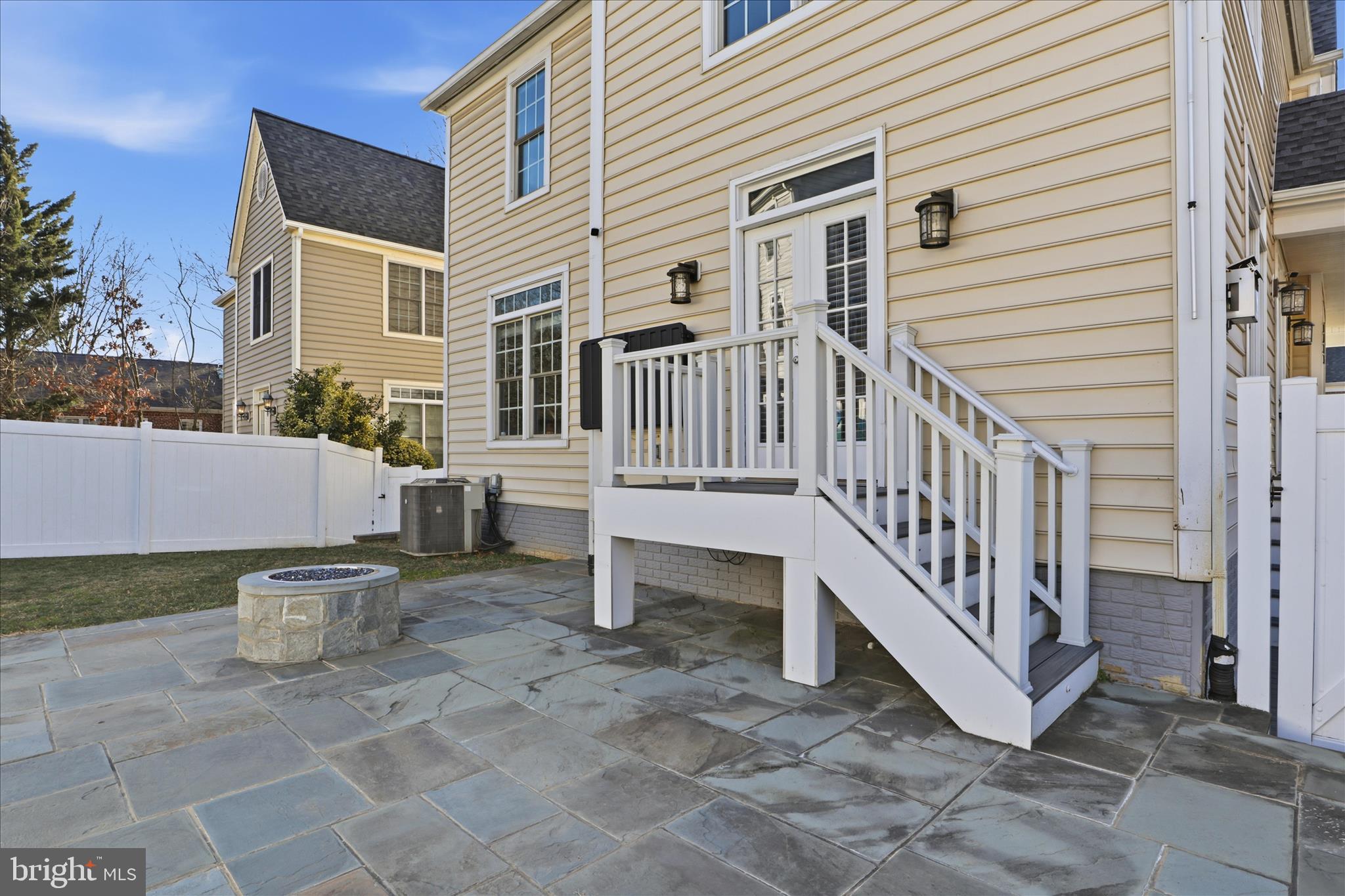 DOUGLAS PARK - Residential