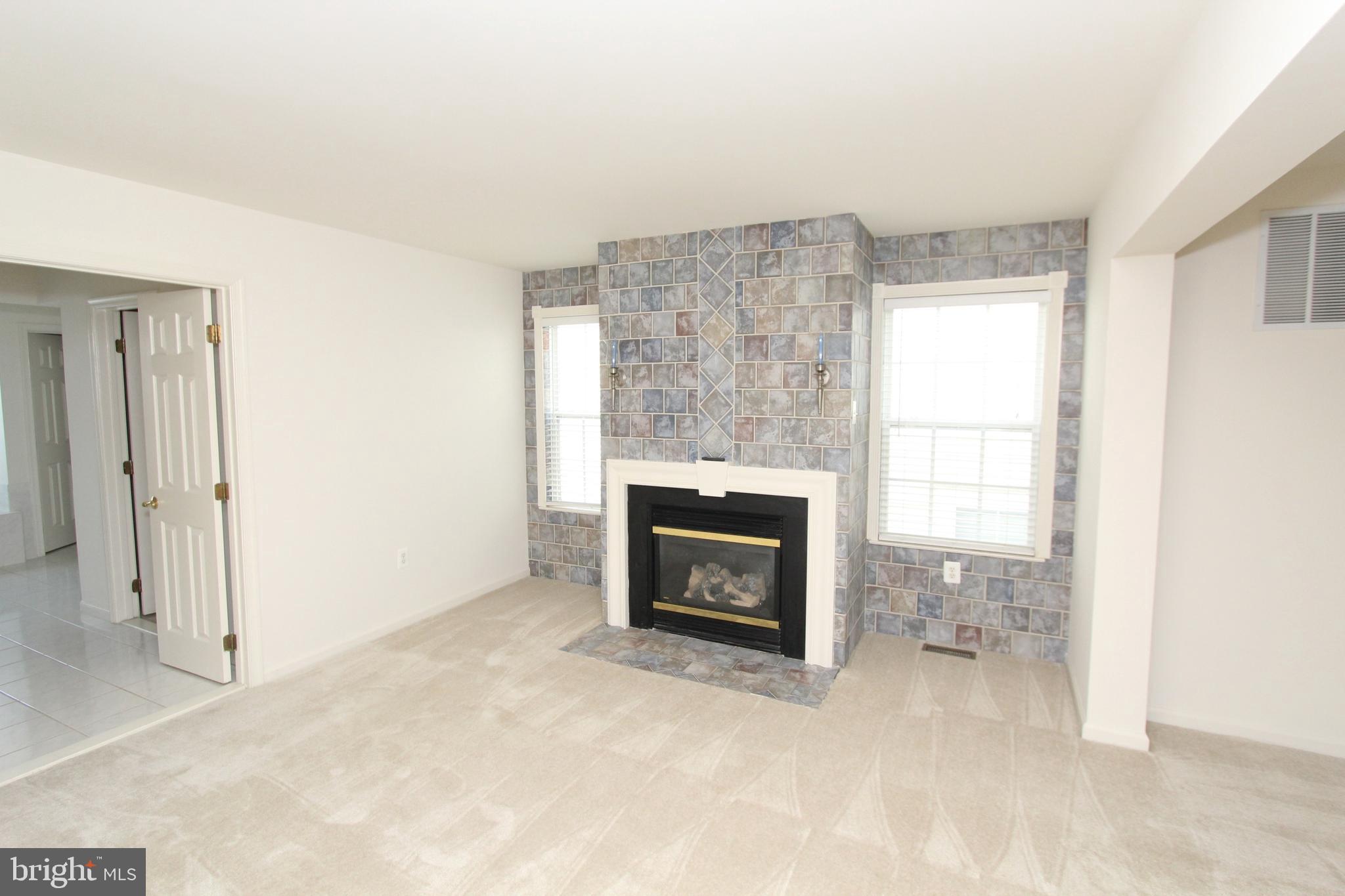 BELMONT BAY - Residential Lease