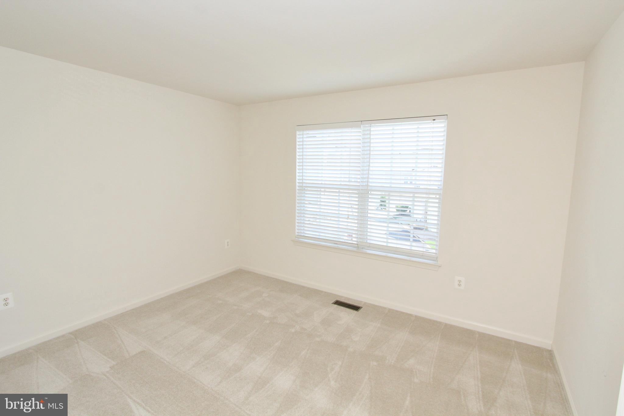 BELMONT BAY - Residential Lease