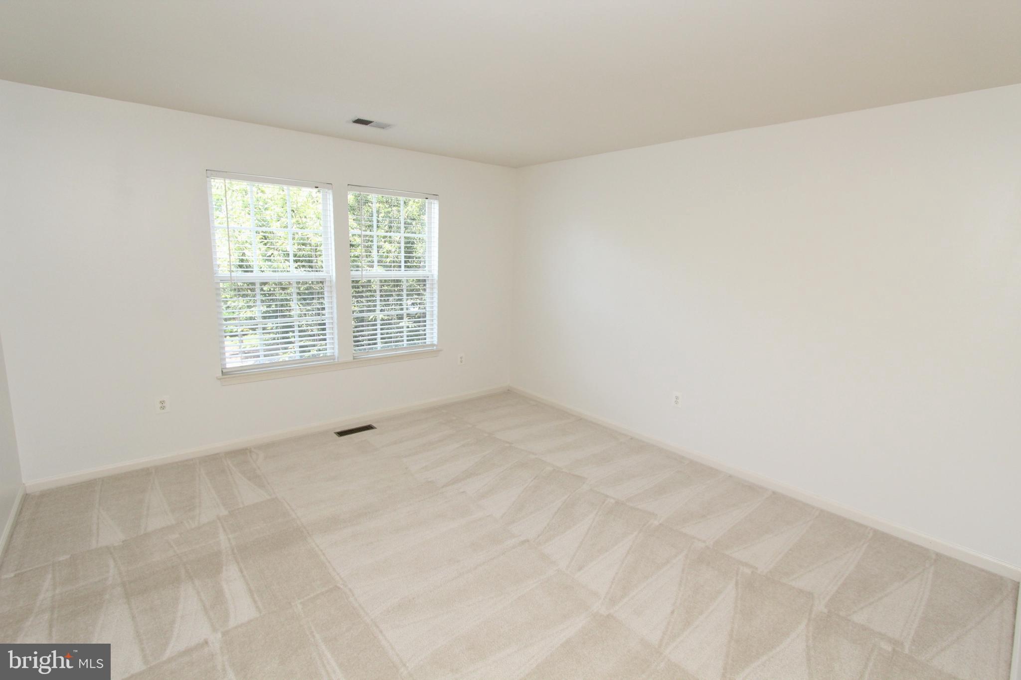 BELMONT BAY - Residential Lease