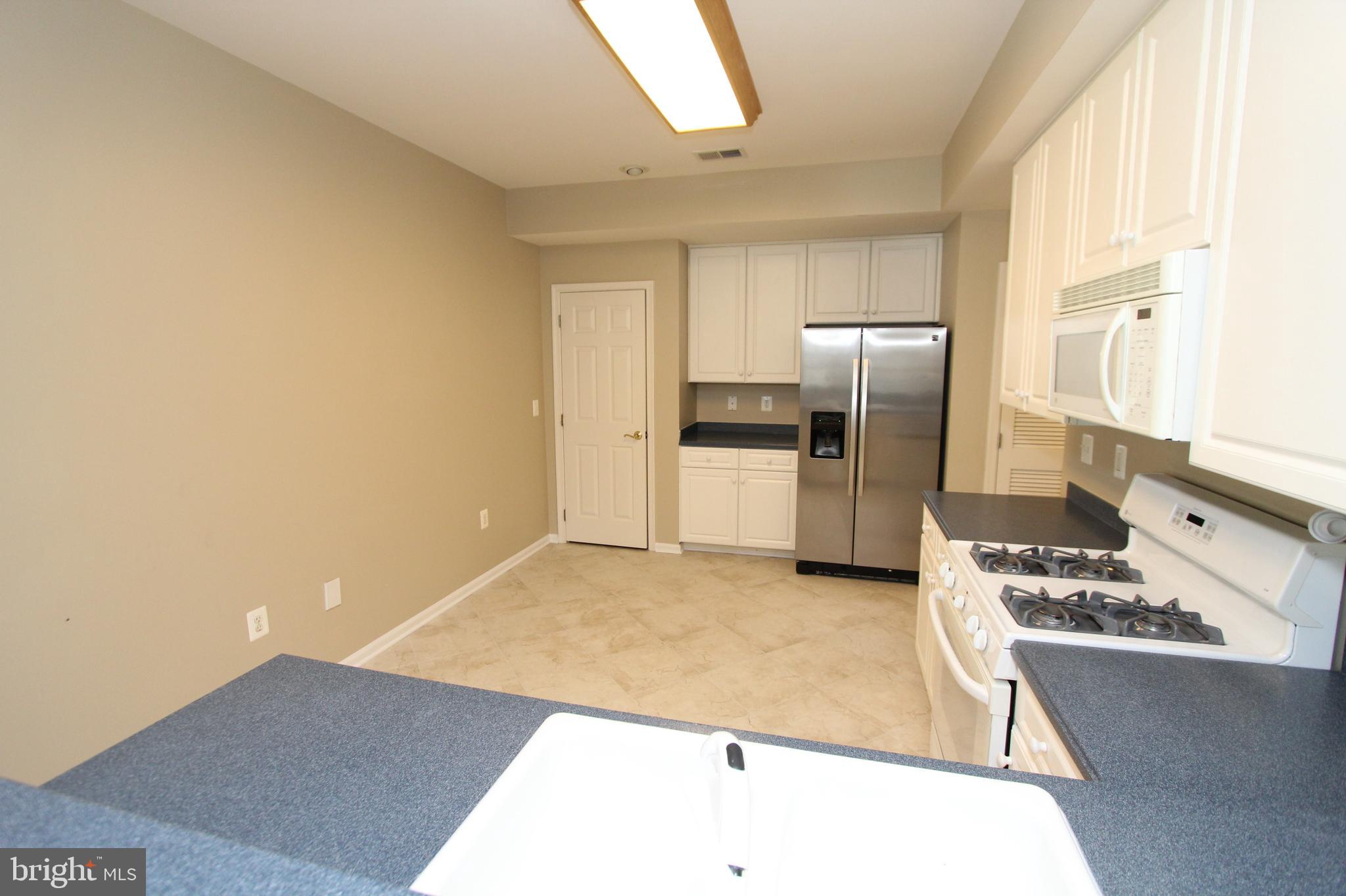 BELMONT BAY - Residential Lease