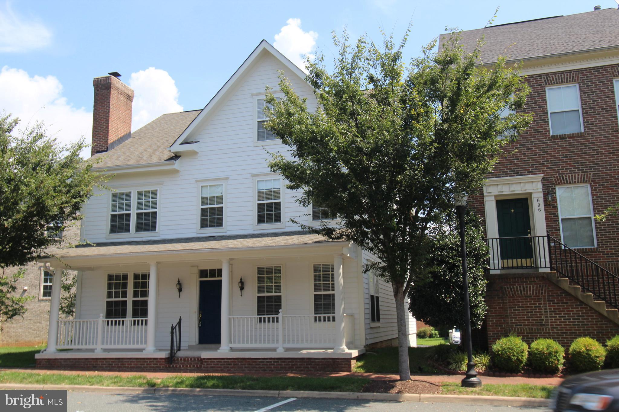 BELMONT BAY - Residential Lease