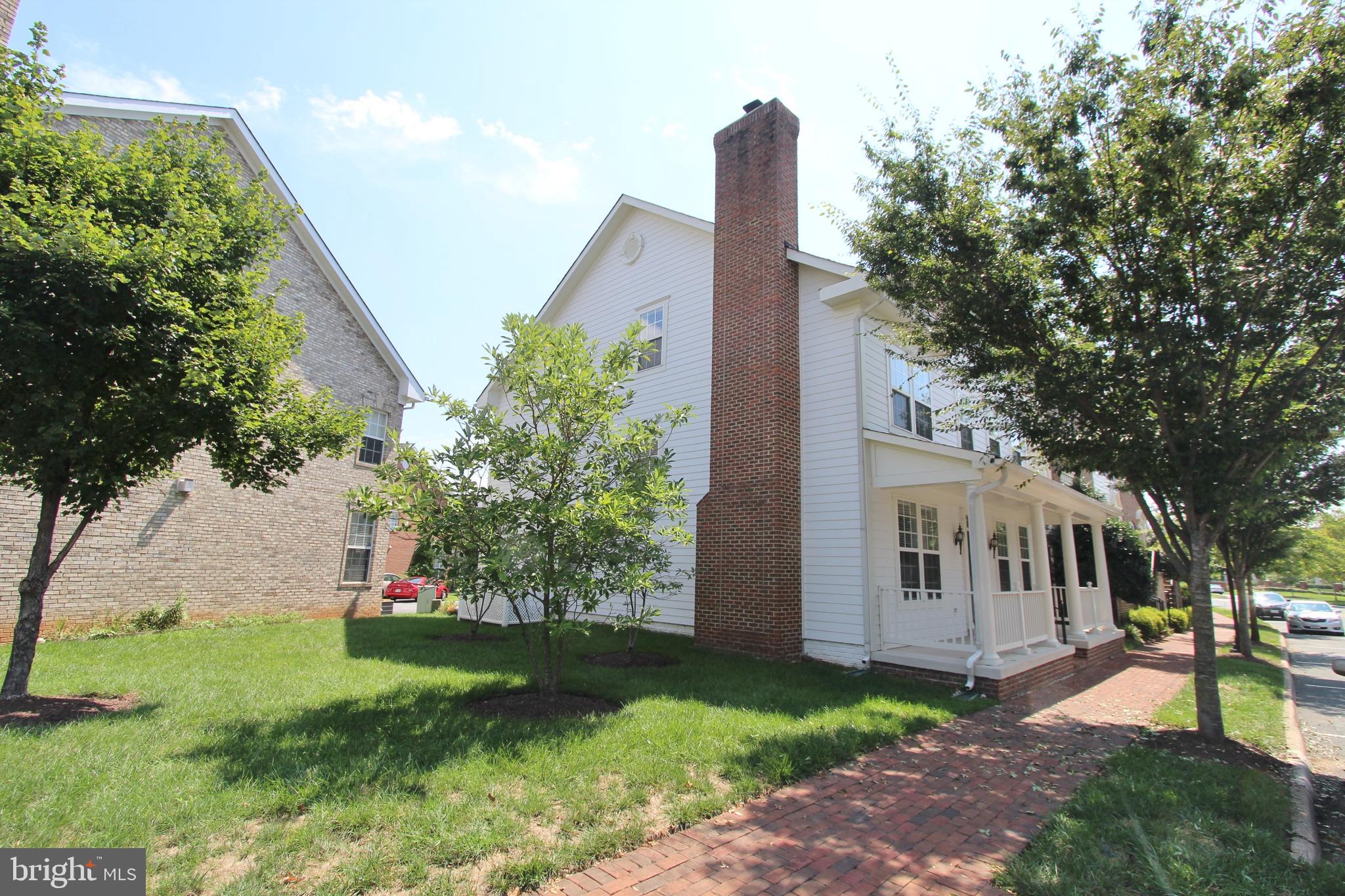 BELMONT BAY - Residential Lease