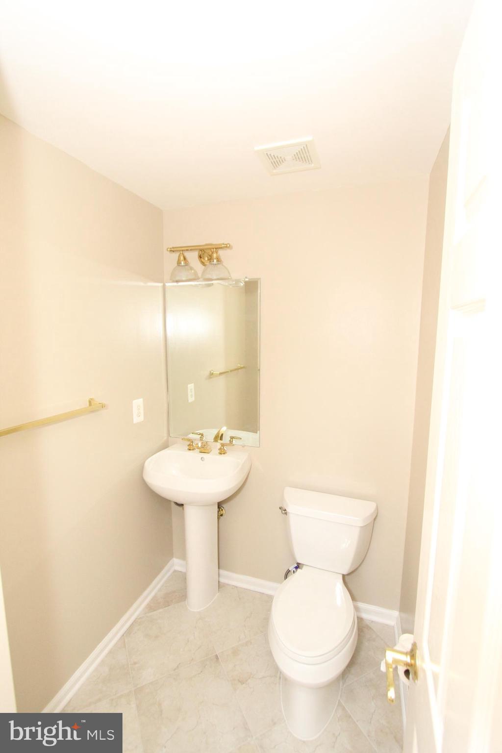 BELMONT BAY - Residential Lease