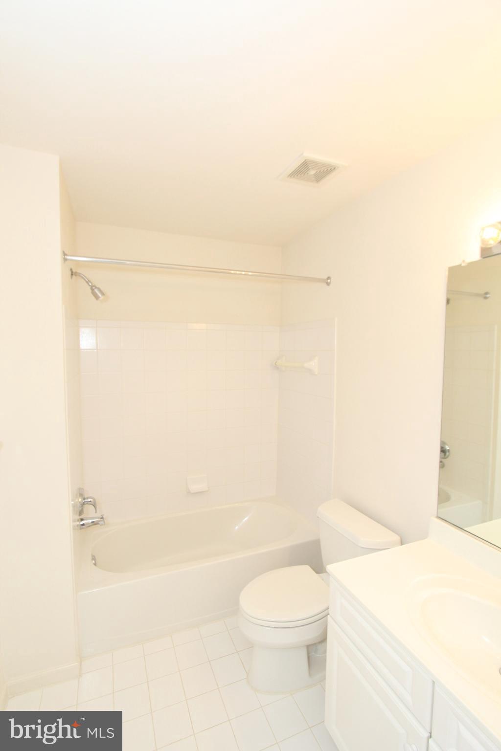 BELMONT BAY - Residential Lease