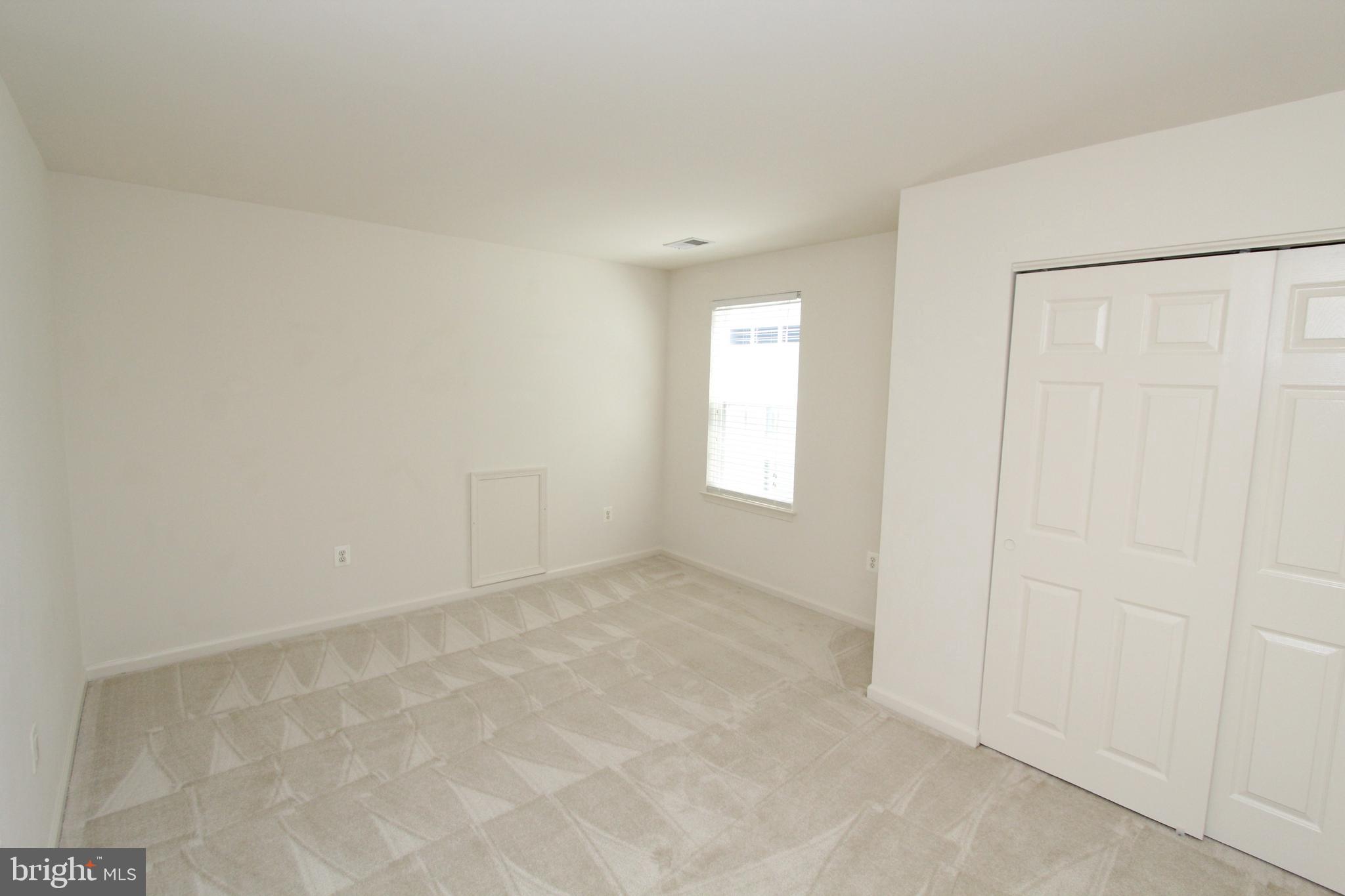 BELMONT BAY - Residential Lease