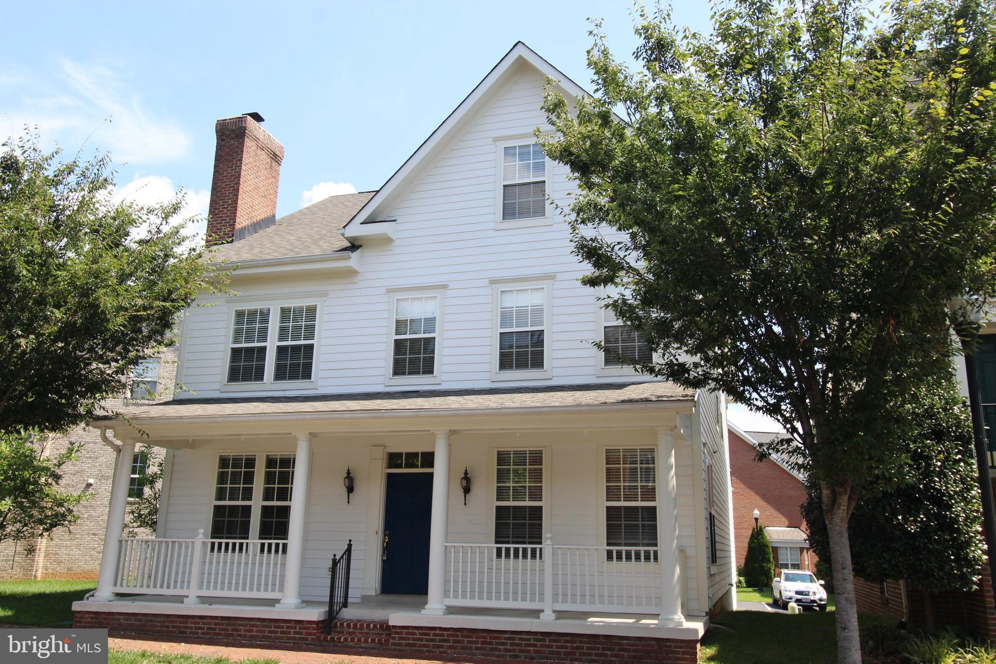 BELMONT BAY - Residential Lease